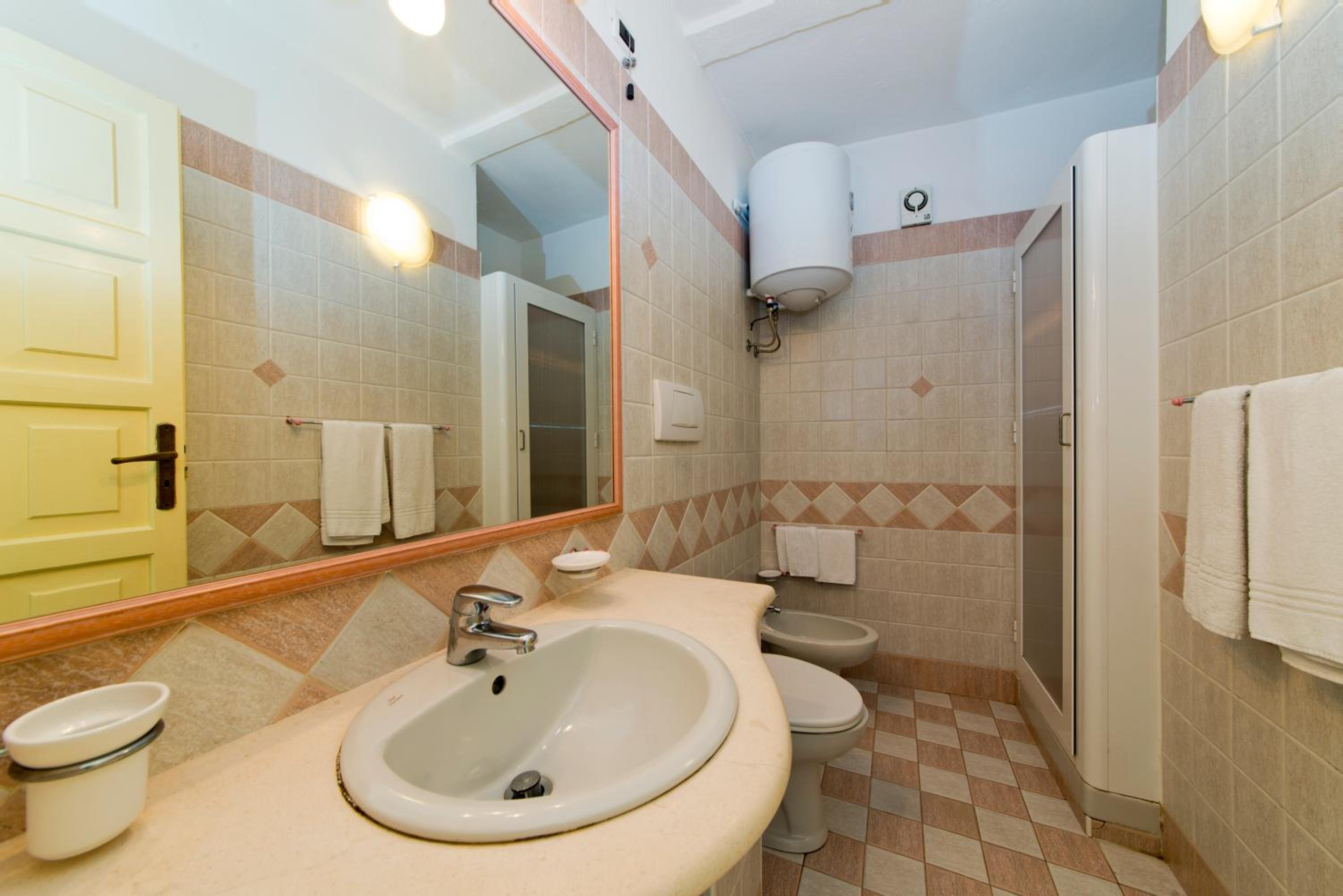 Standard Double or Twin Room with Courtyard View