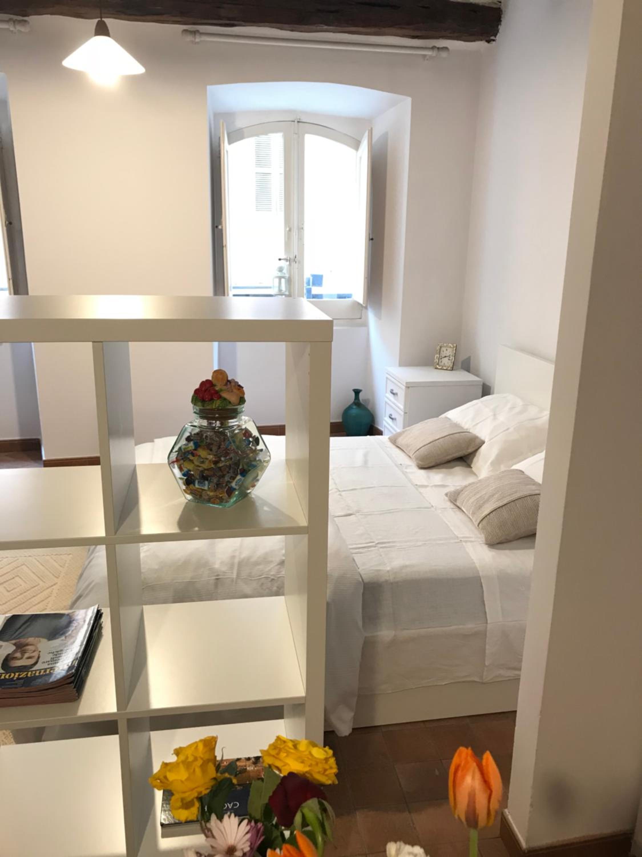 Studio Apartment - Photo 3