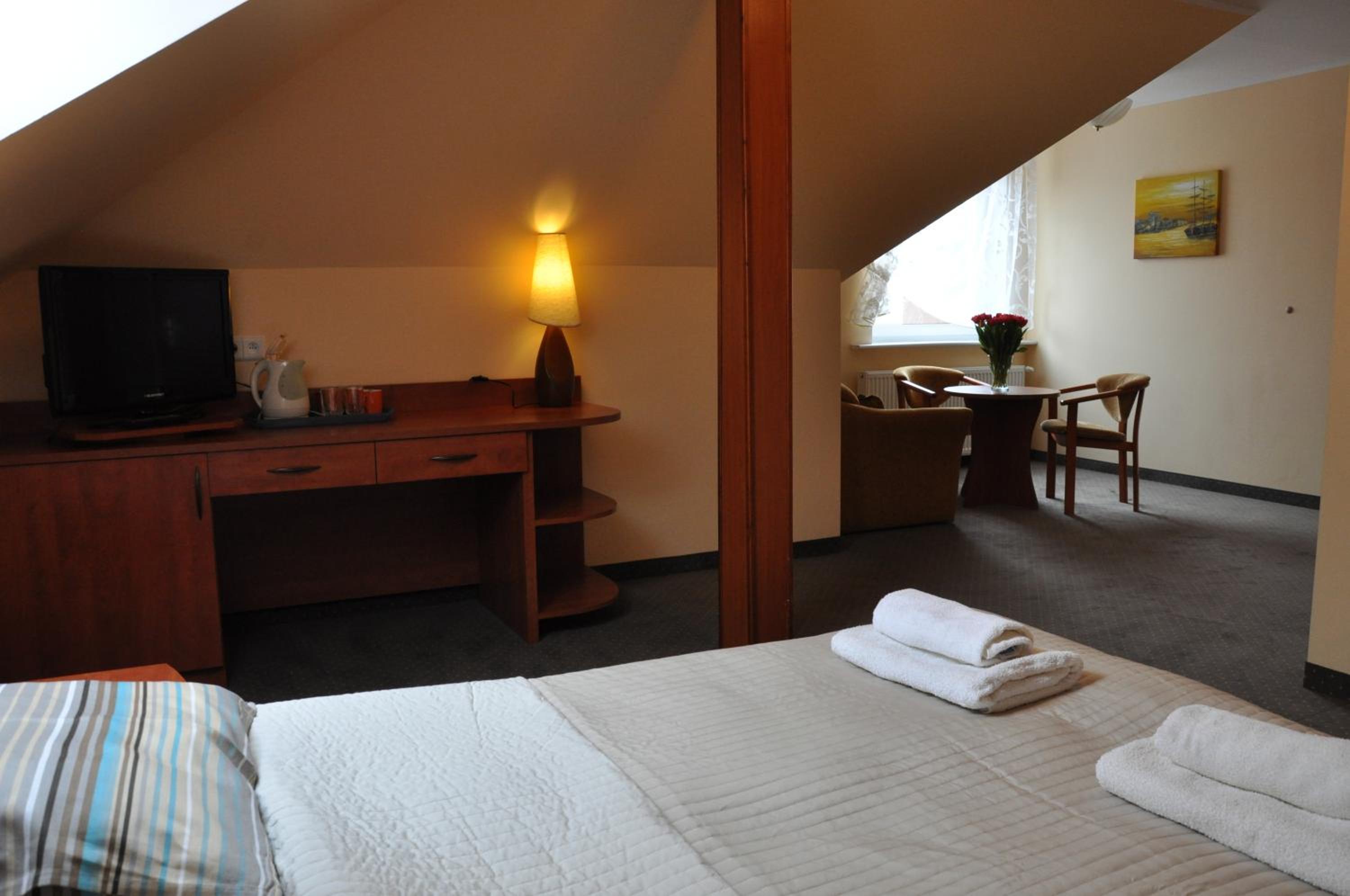 Triple Room with Private Bathroom photo 2