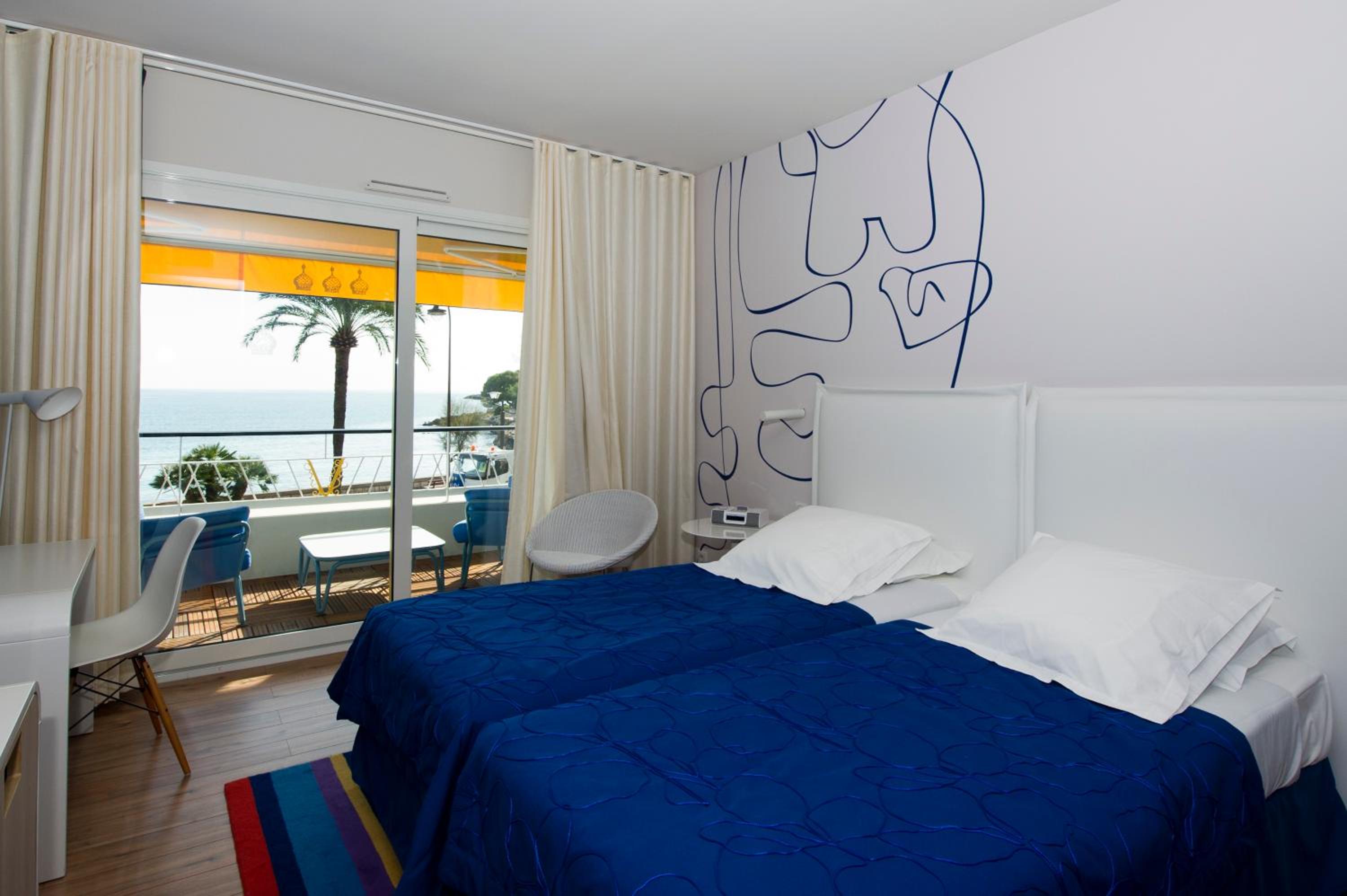 Deluxe Twin Room with Sea View