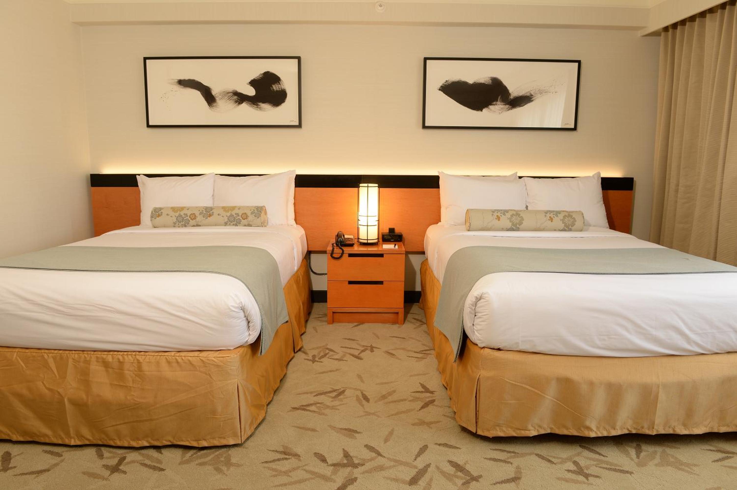 Executive Room with Two Double Beds - Photo 2