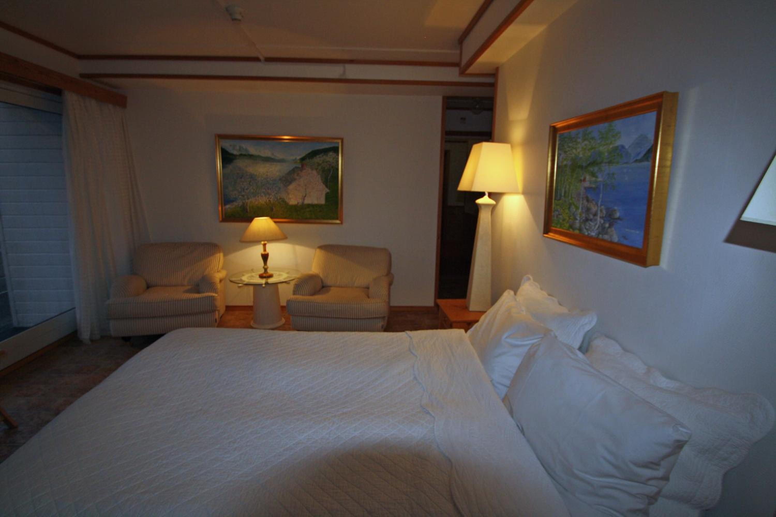 Deluxe Double Room - Photo 10