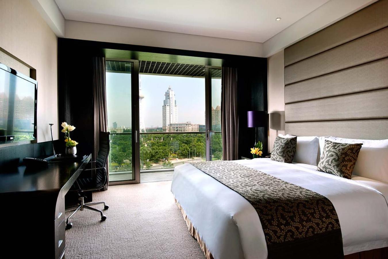 Premium Twin Room - Photo 1