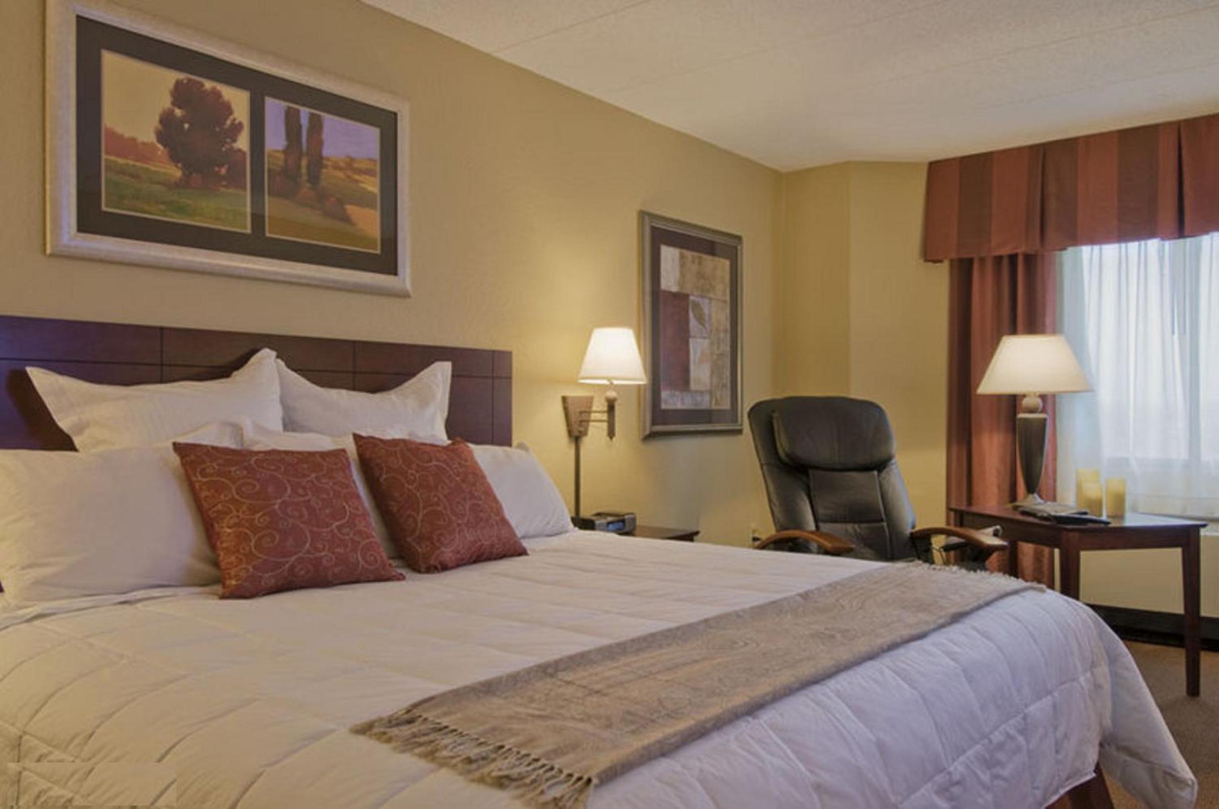 King Room With Massage Chair - Non-Smoking - Photo 3
