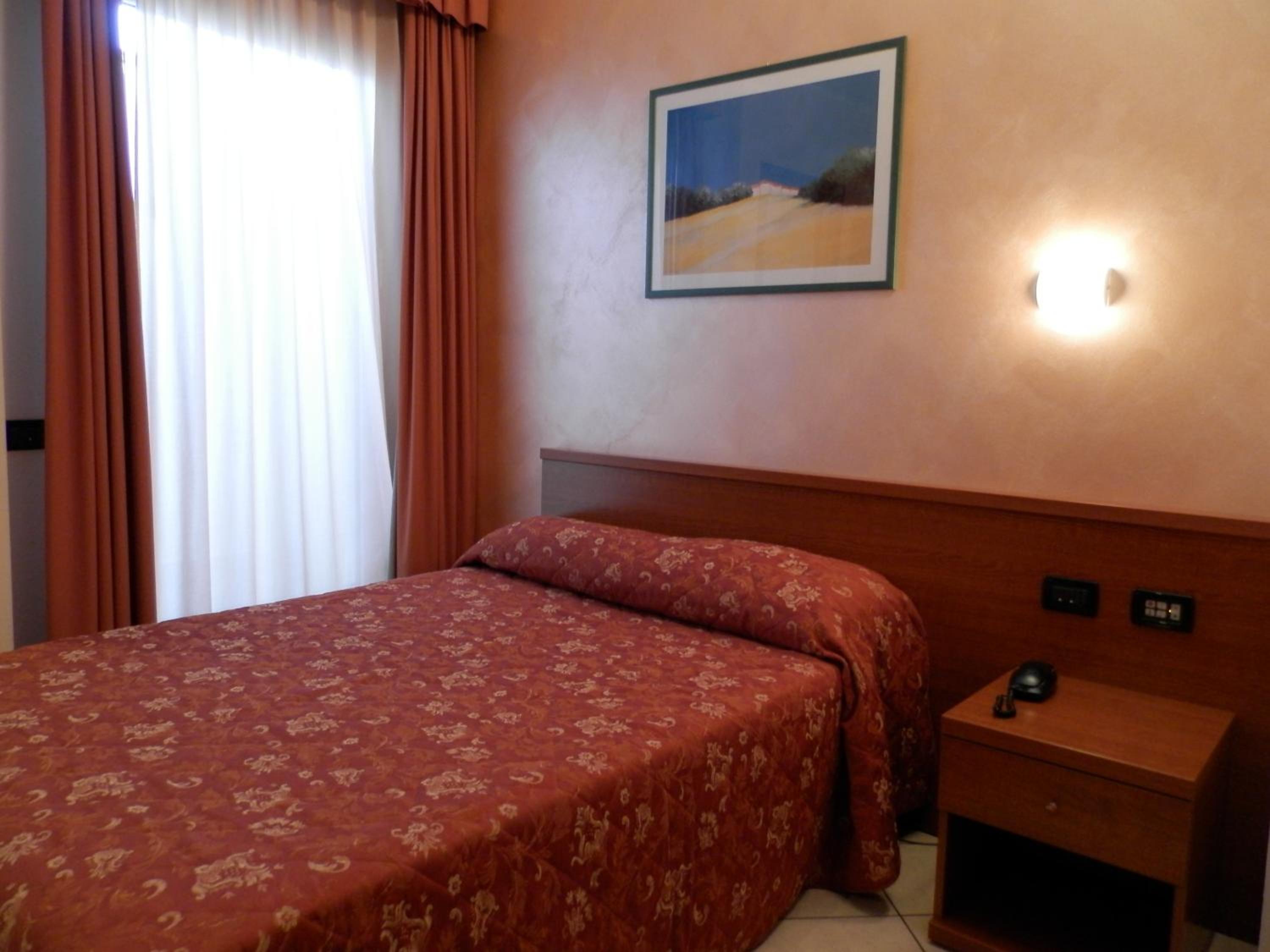 Single Room photo 1