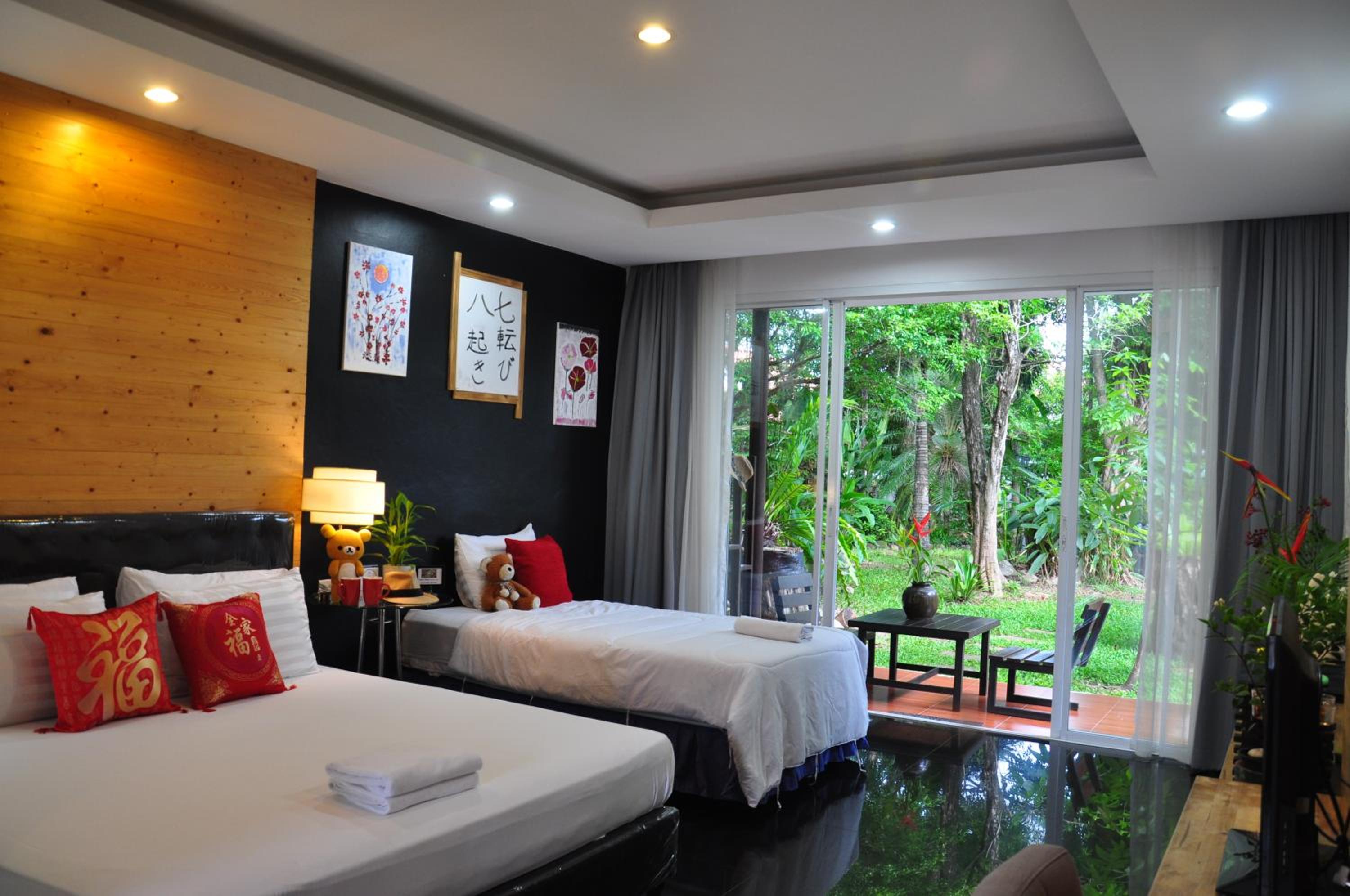 Triple Room with View - Photo 10