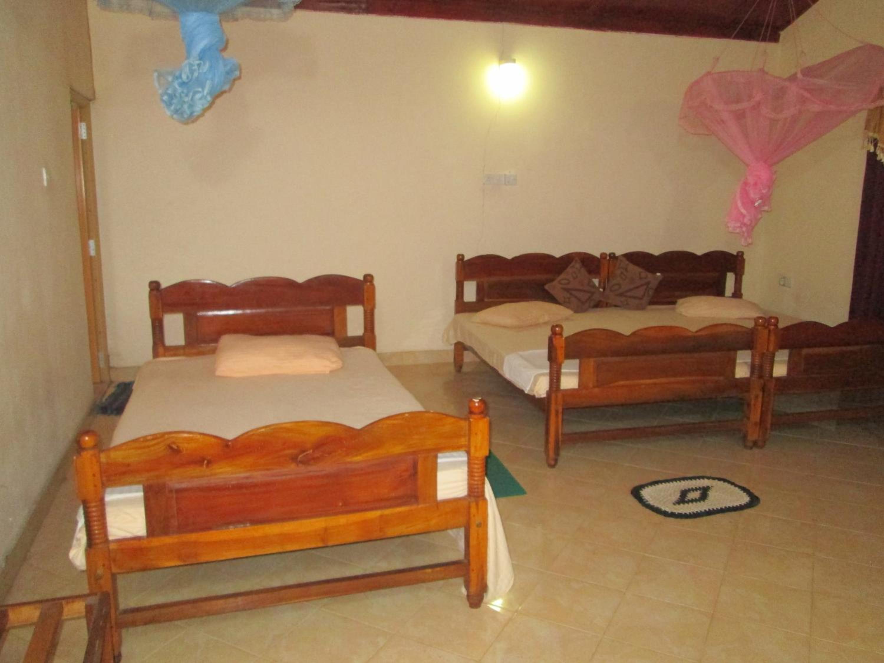 Triple Cabana