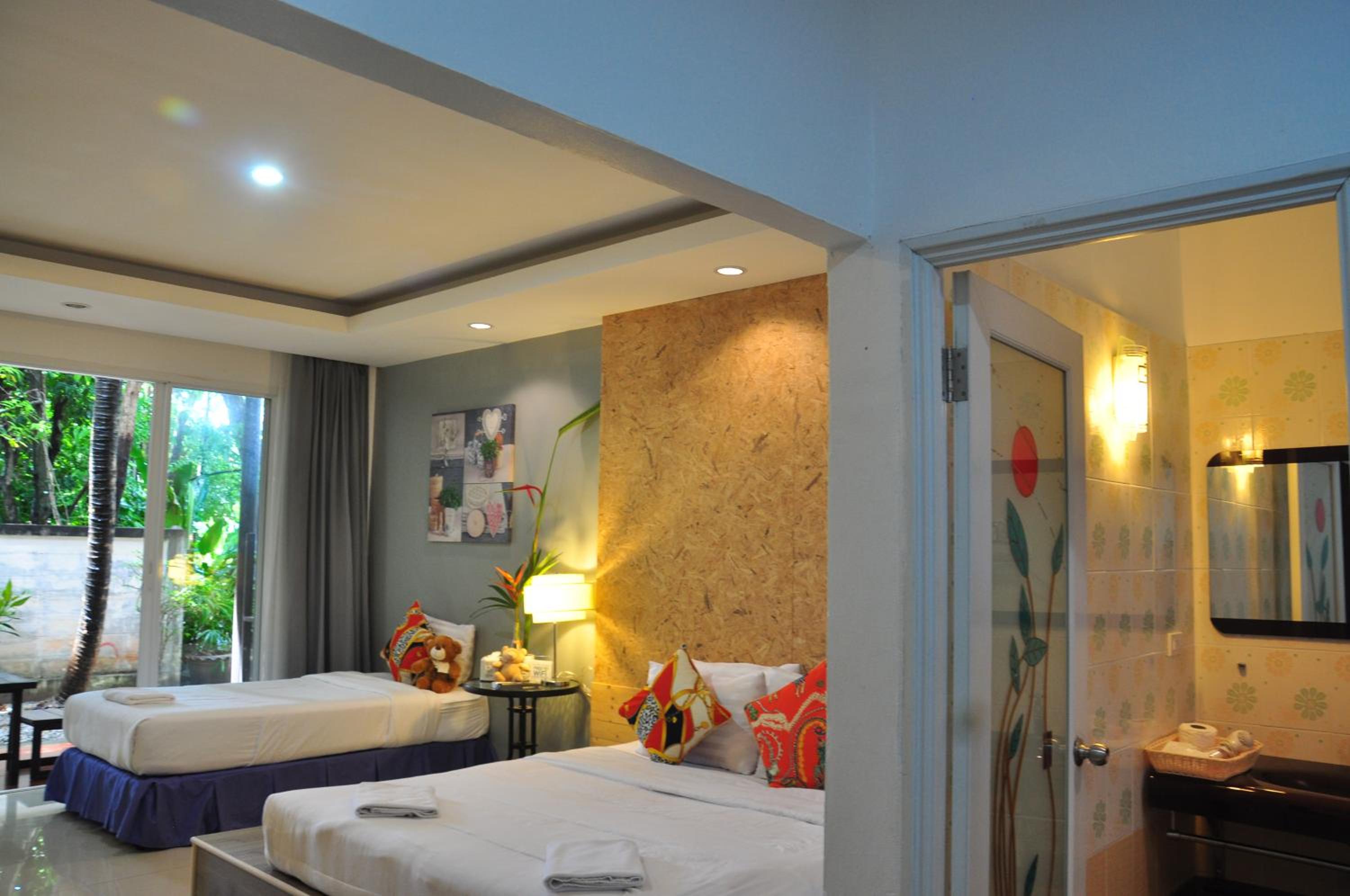 Triple Room with View - Photo 4
