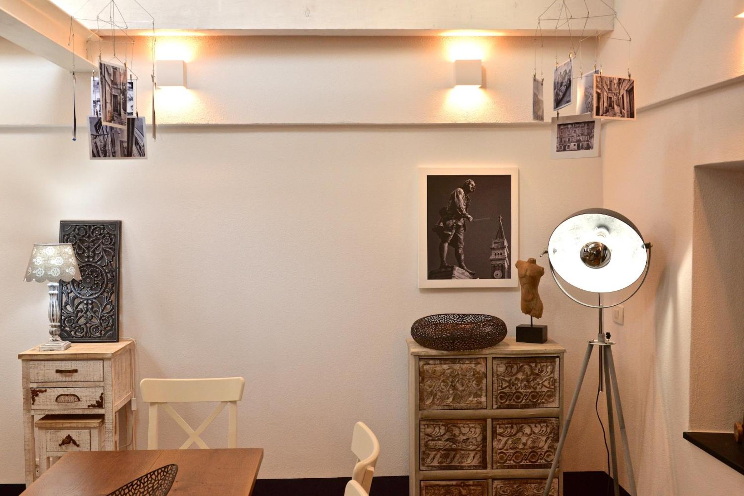 Apartment - Split Level - Photo 3
