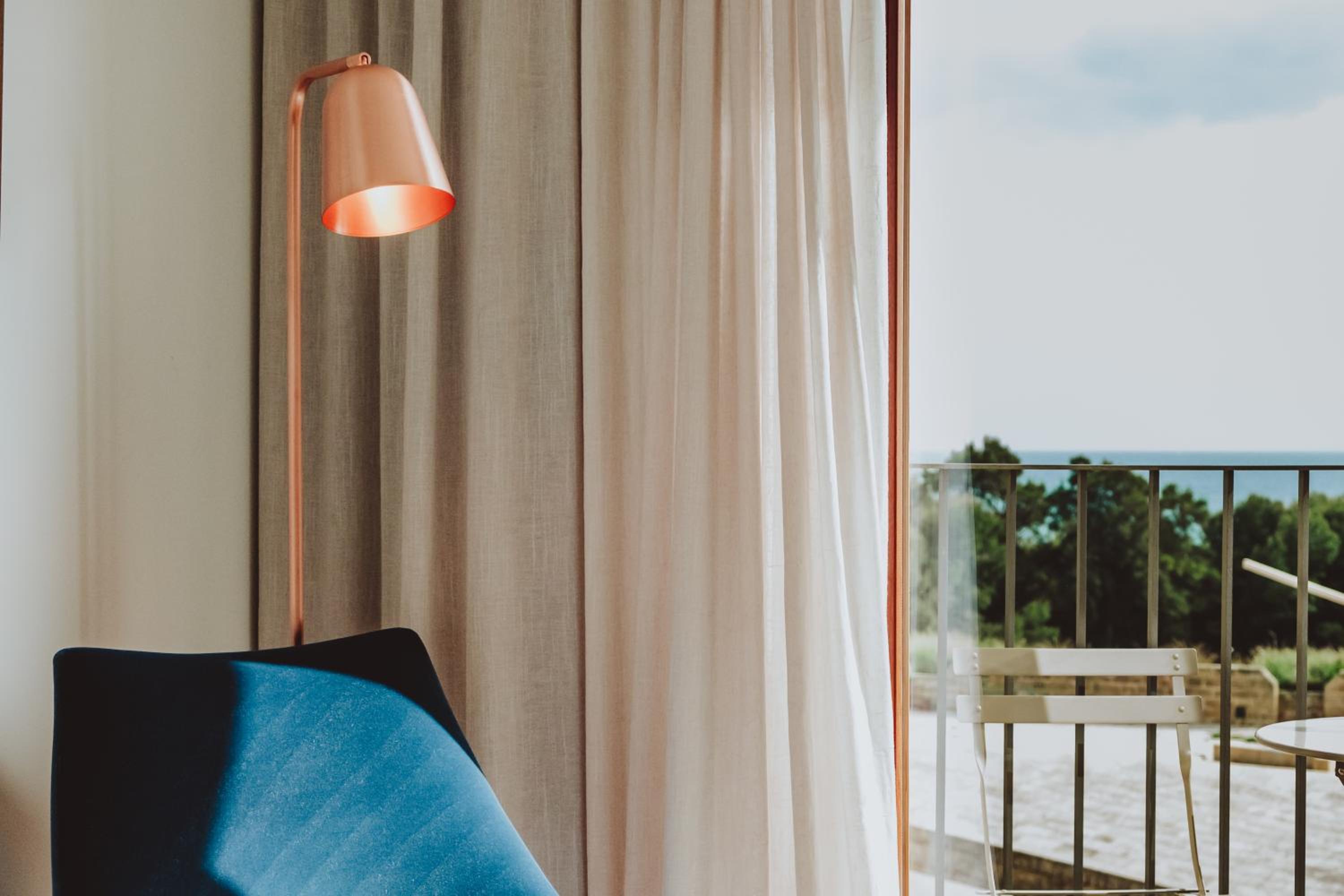 Premium Double Room with Sea View and Spa Access thumbnail 5