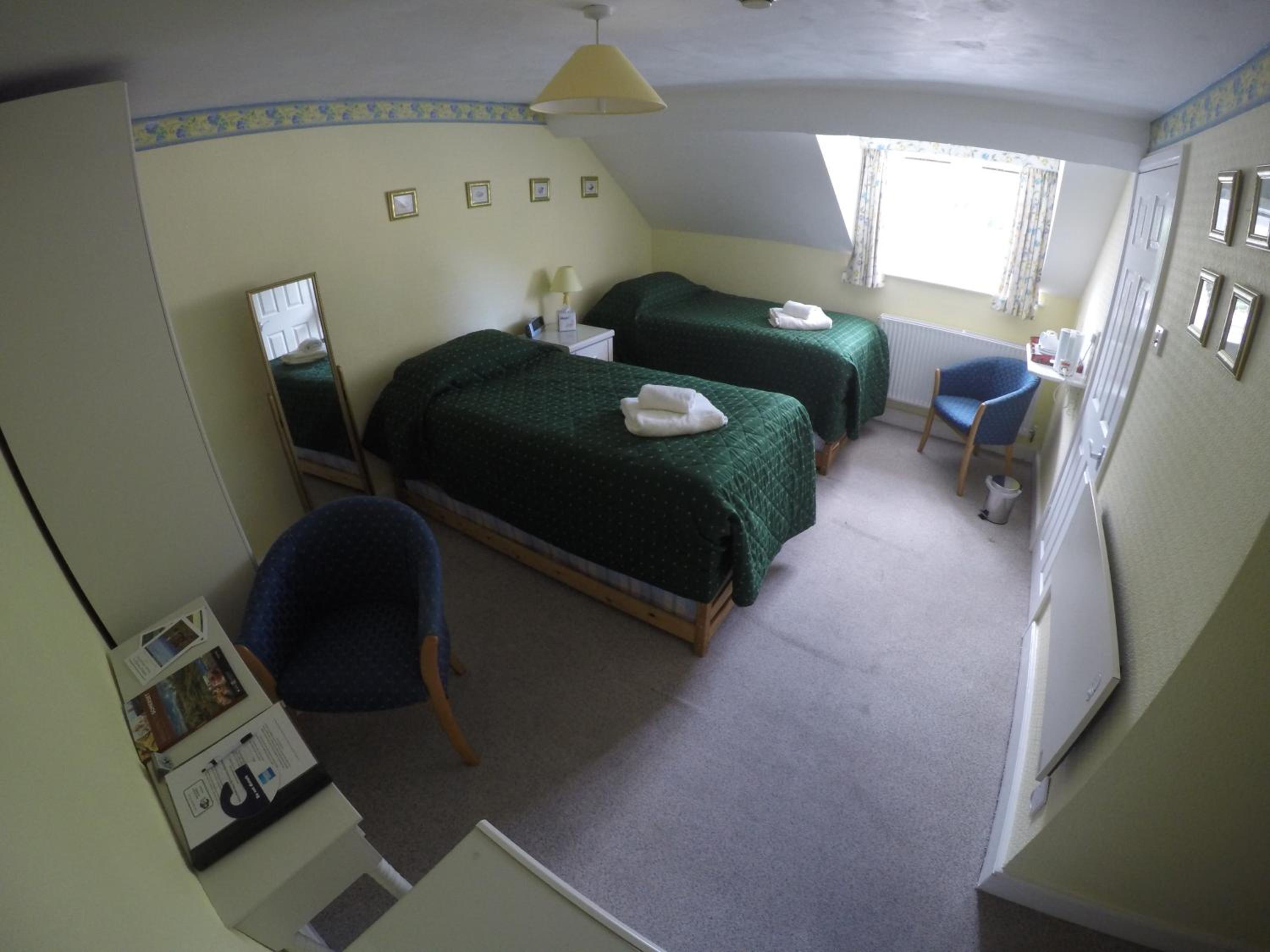 Standard Twin Room