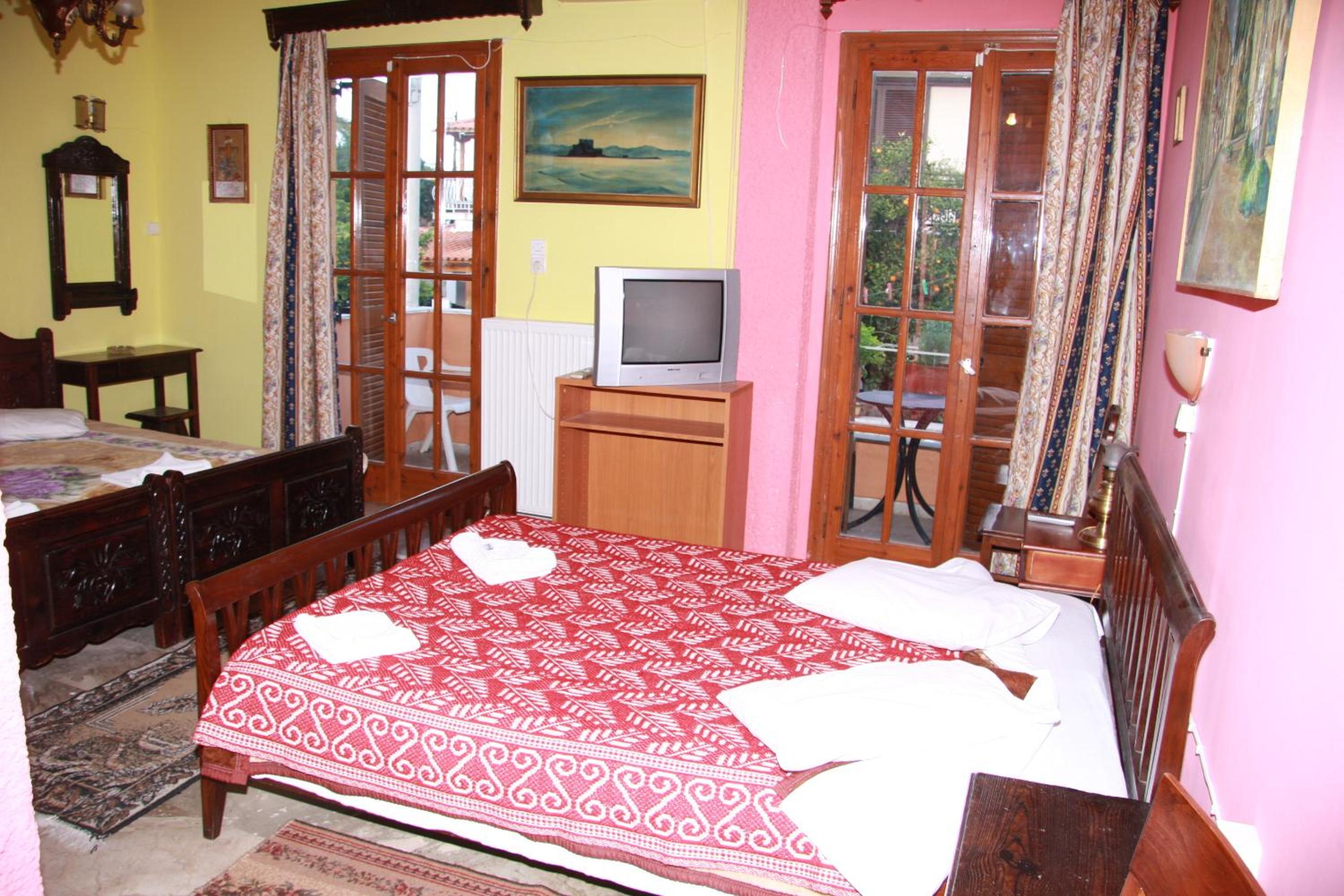 Family Room photo 1