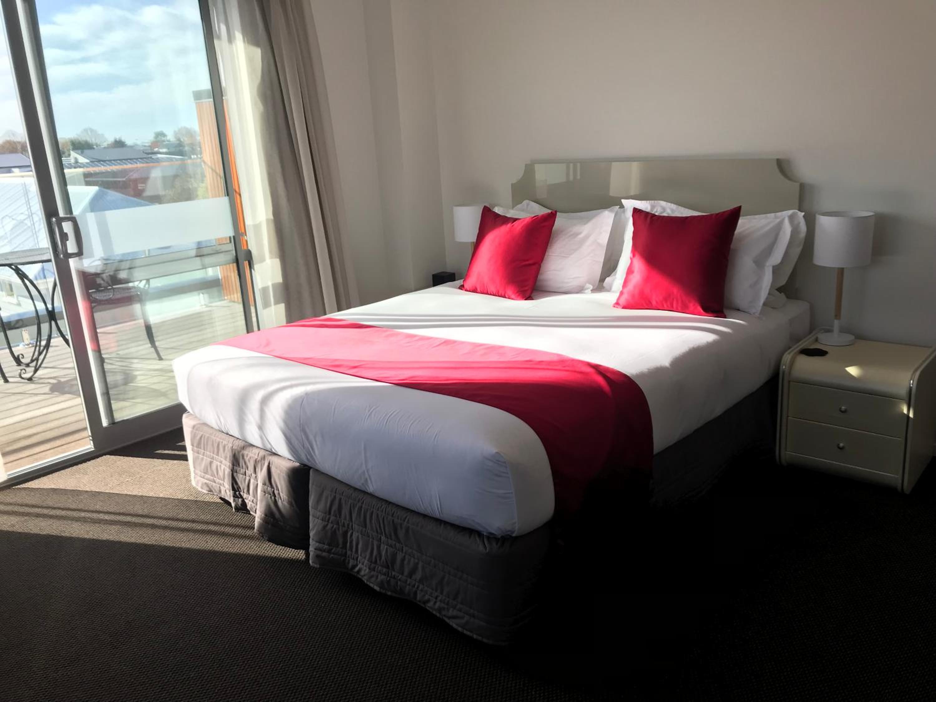 Deluxe King Studio with Balcony