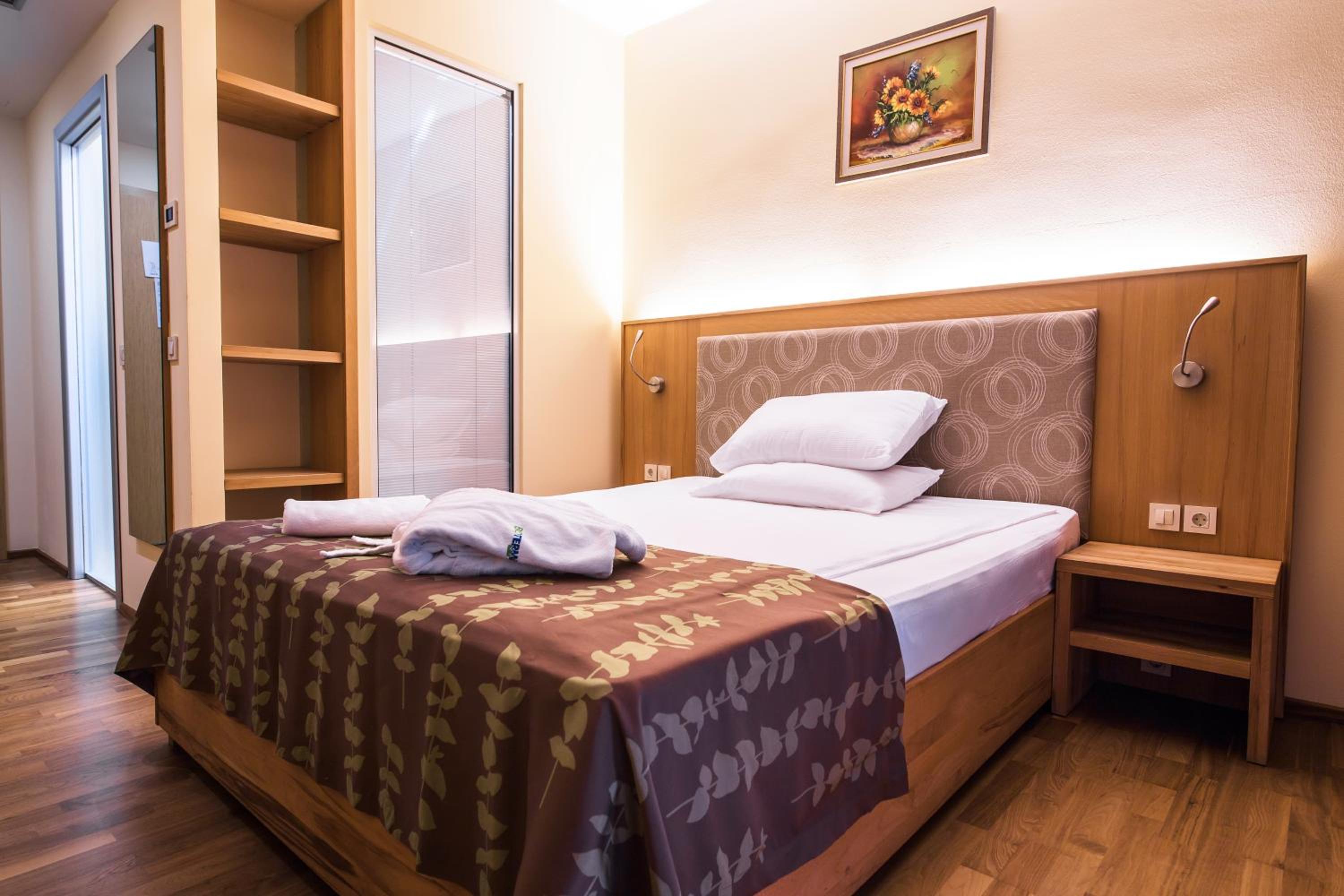 Single Room photo 3