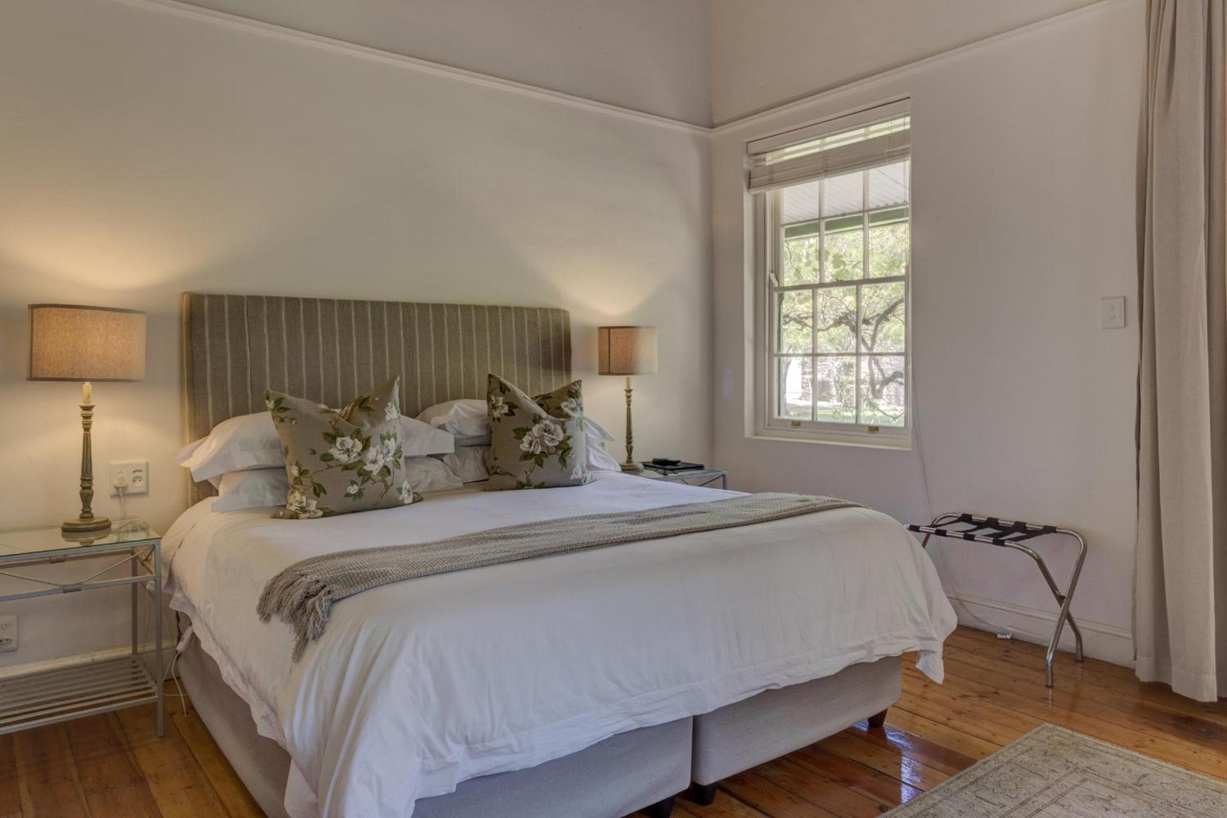 Standard Double or Twin Room - Photo 22
