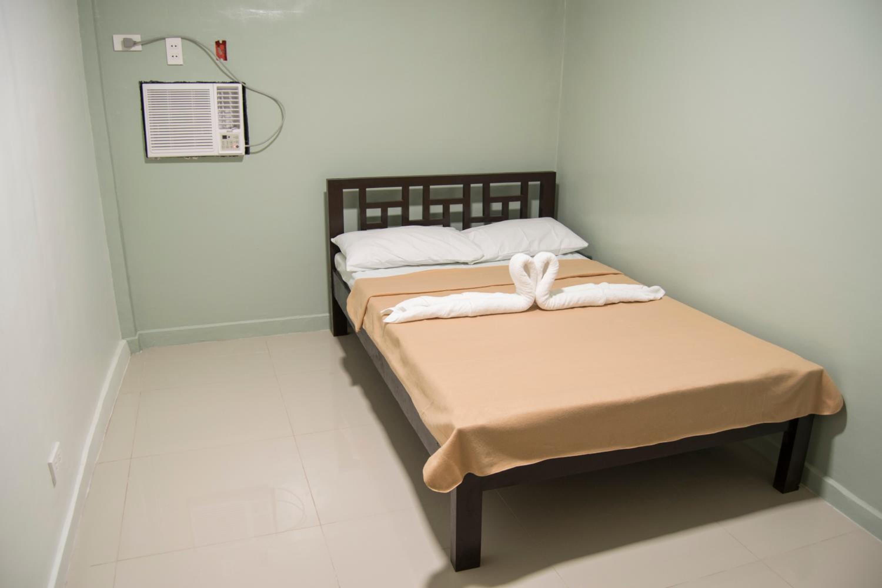 Budget Double Room - Photo 1