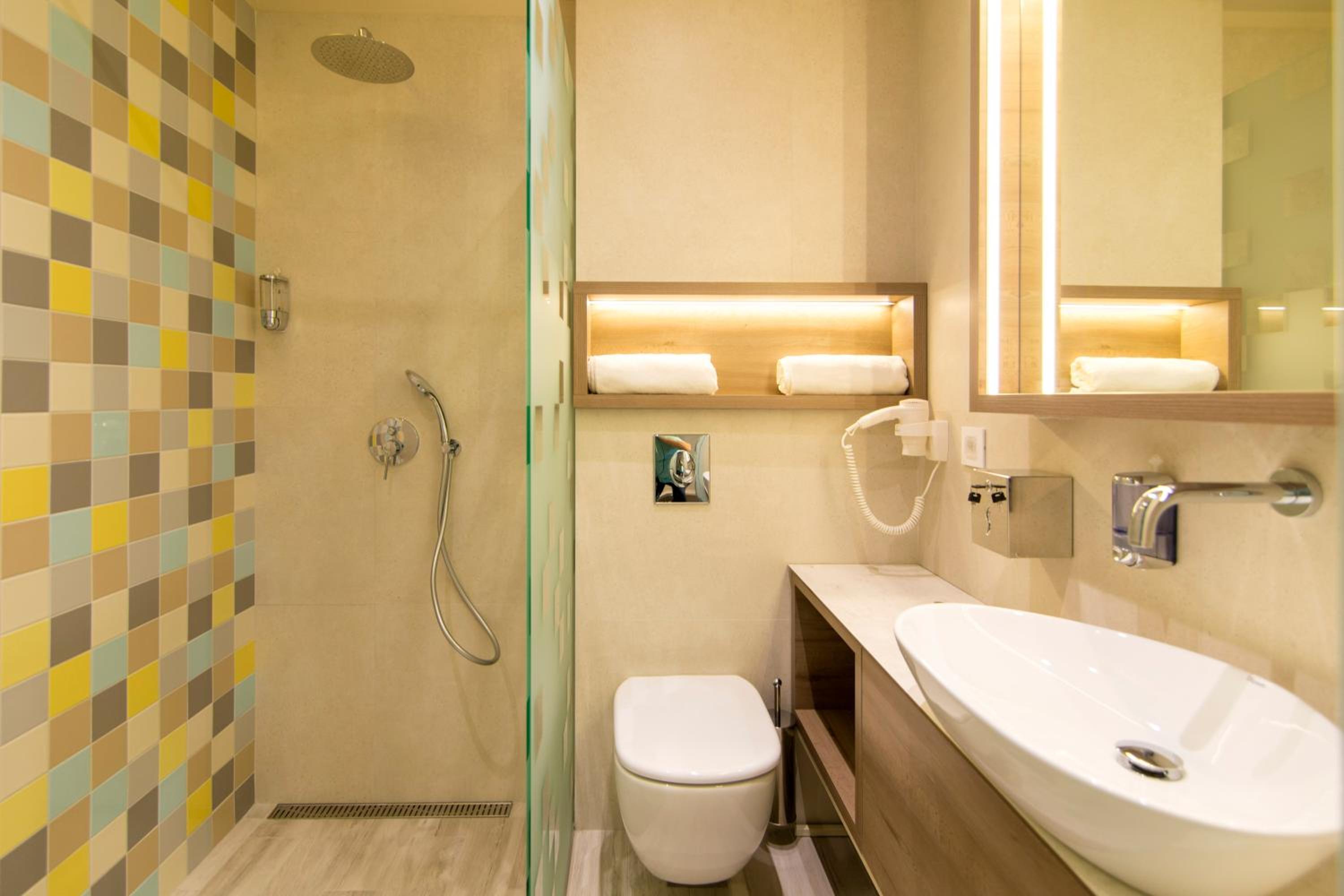 Single Room photo 3