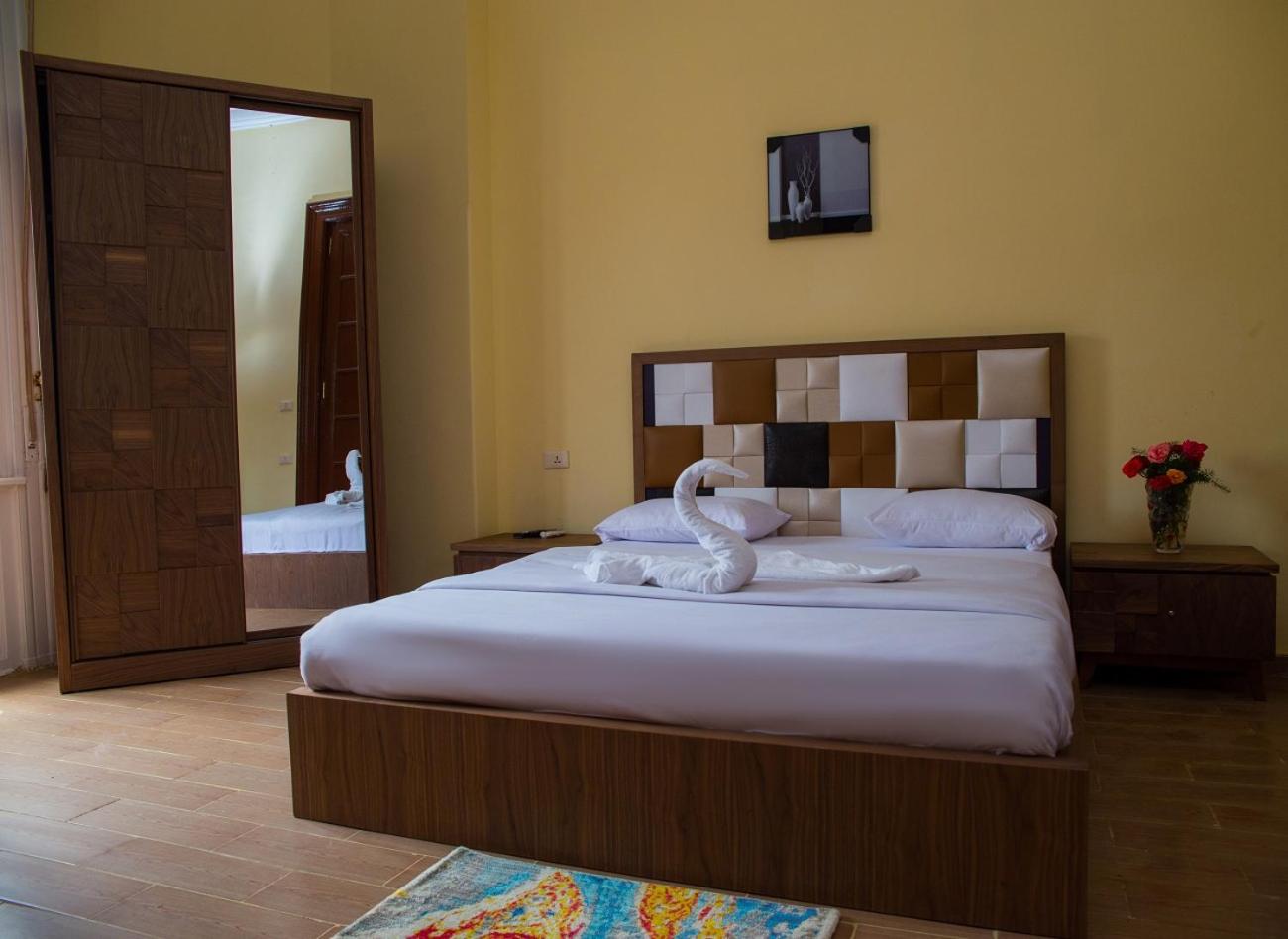Triple Room with City View