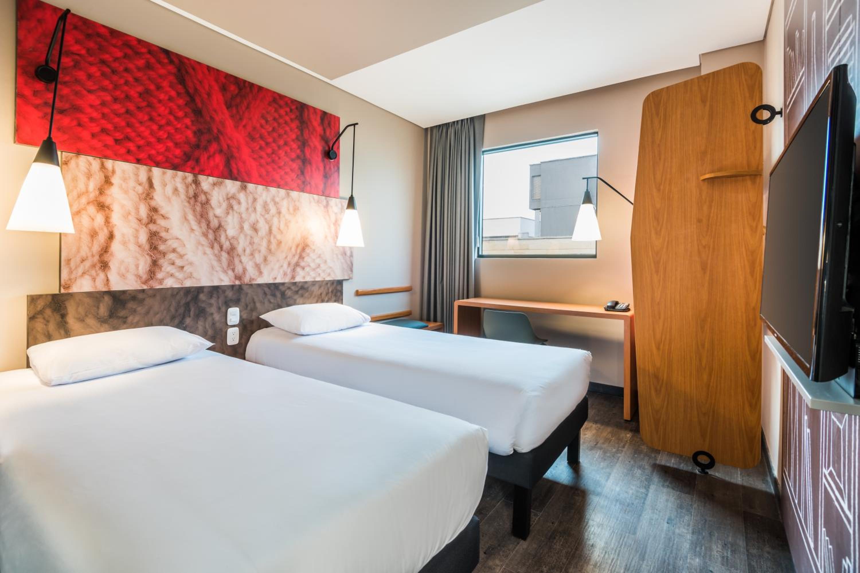 Standard Twin Room photo 2