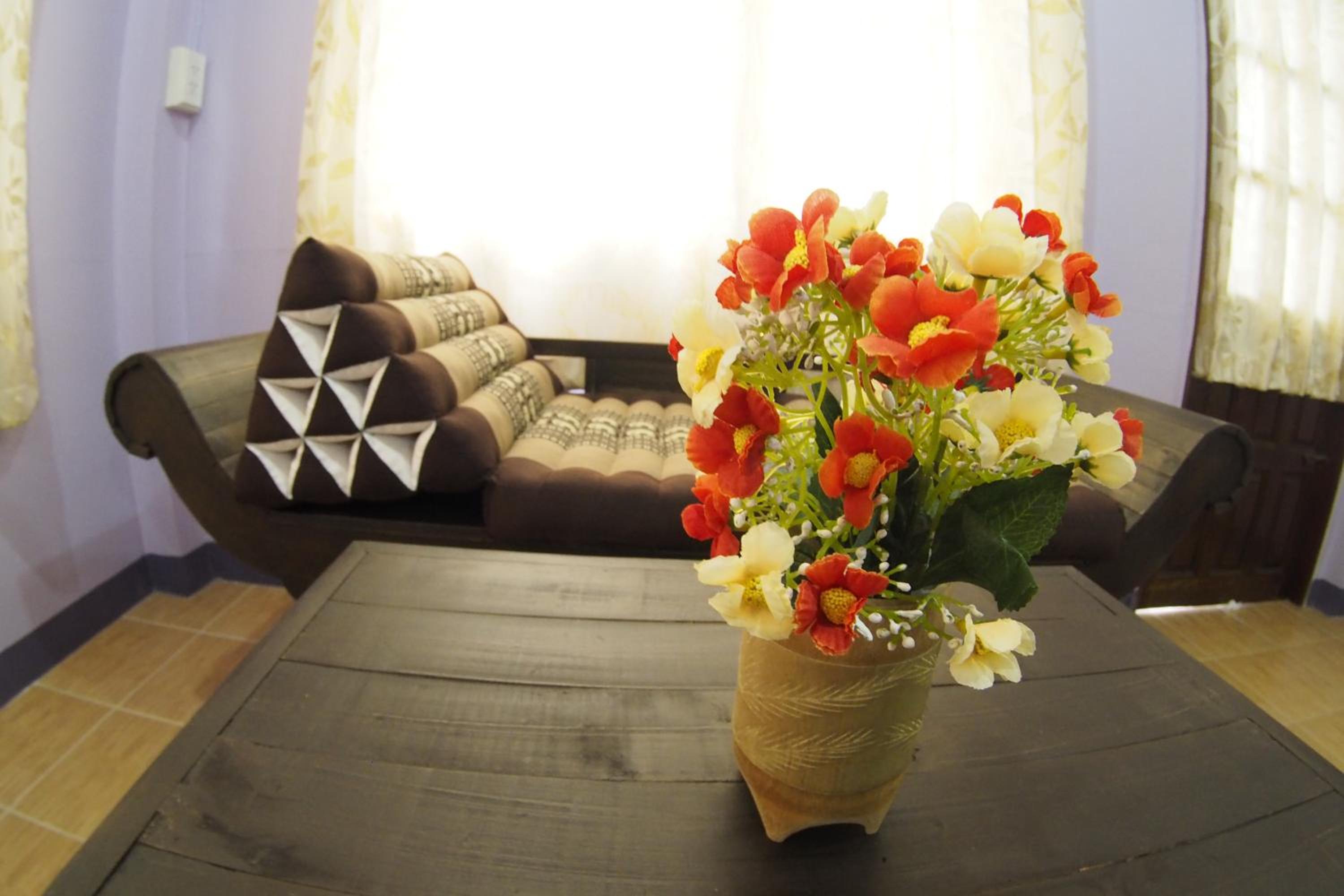 Double Room with Private Bathroom - Photo 21