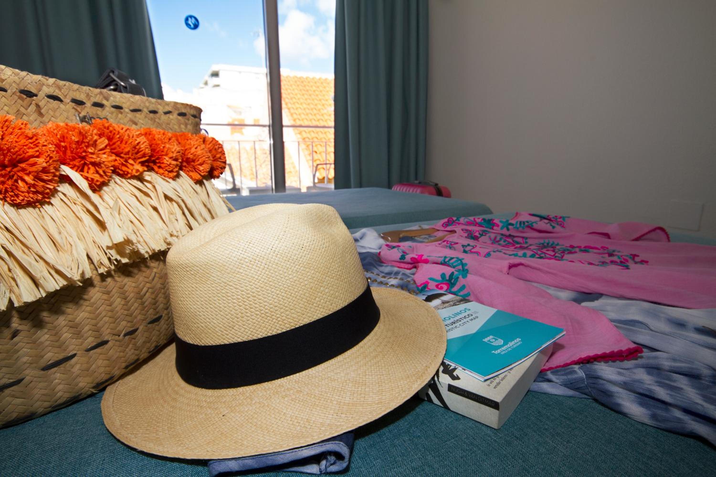 Double Room with Balcony - Photo 5
