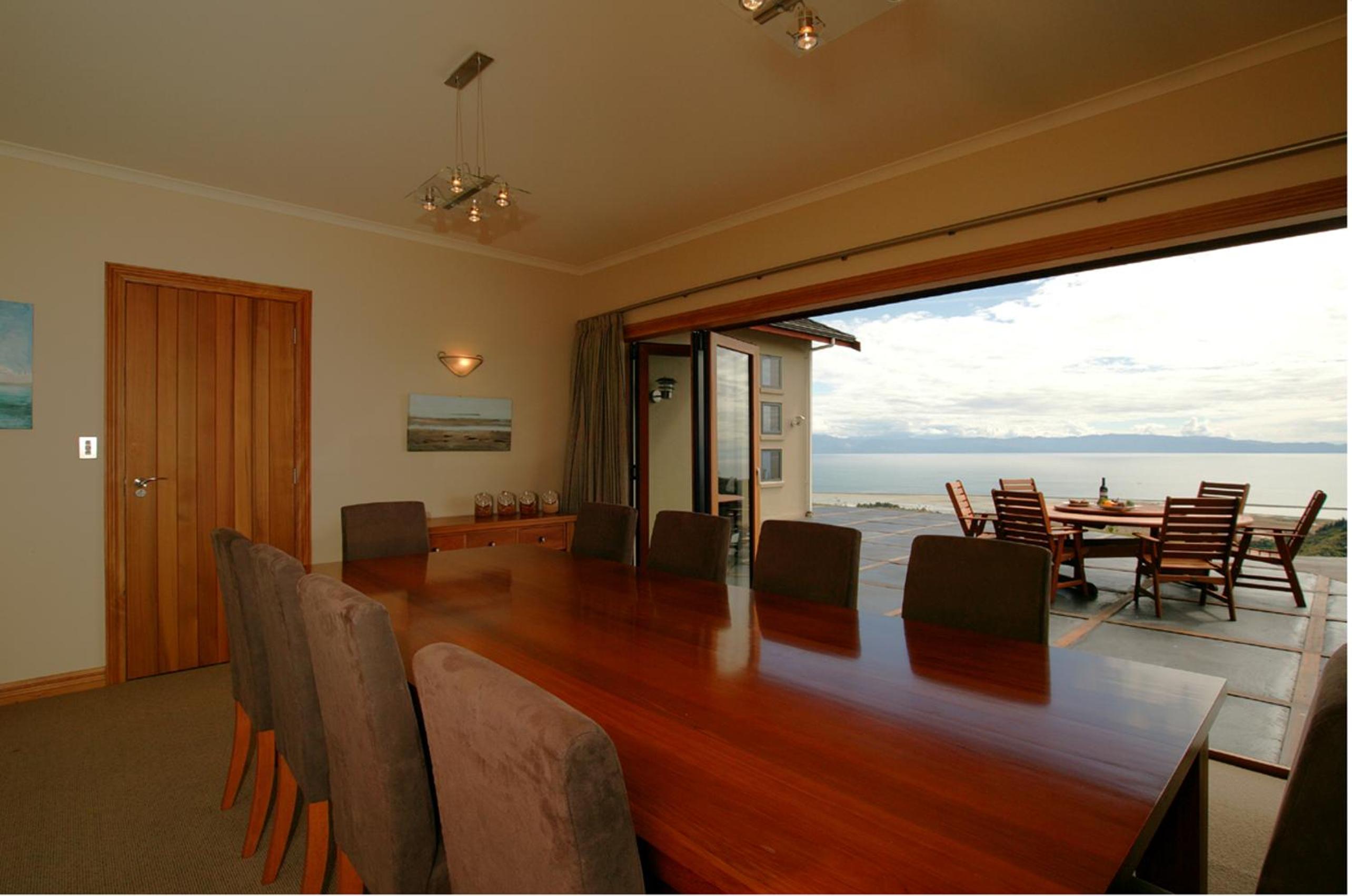 Queen Room with Mountain View photo 3