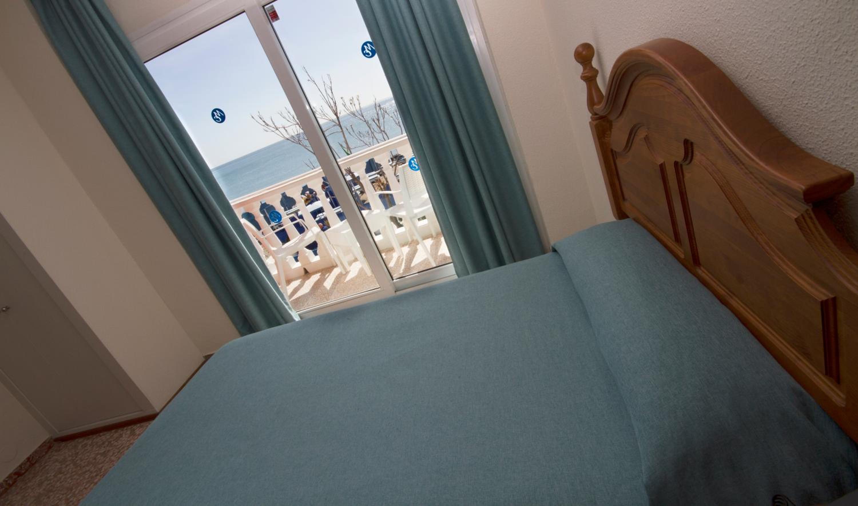 Double Room with Sea View - Photo 10