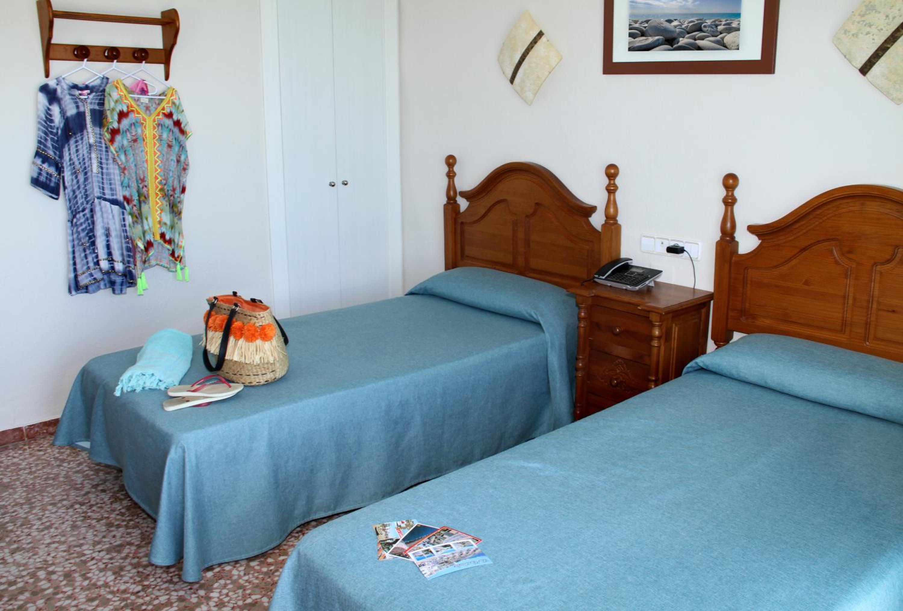 Double Room with Sea View - Photo 2