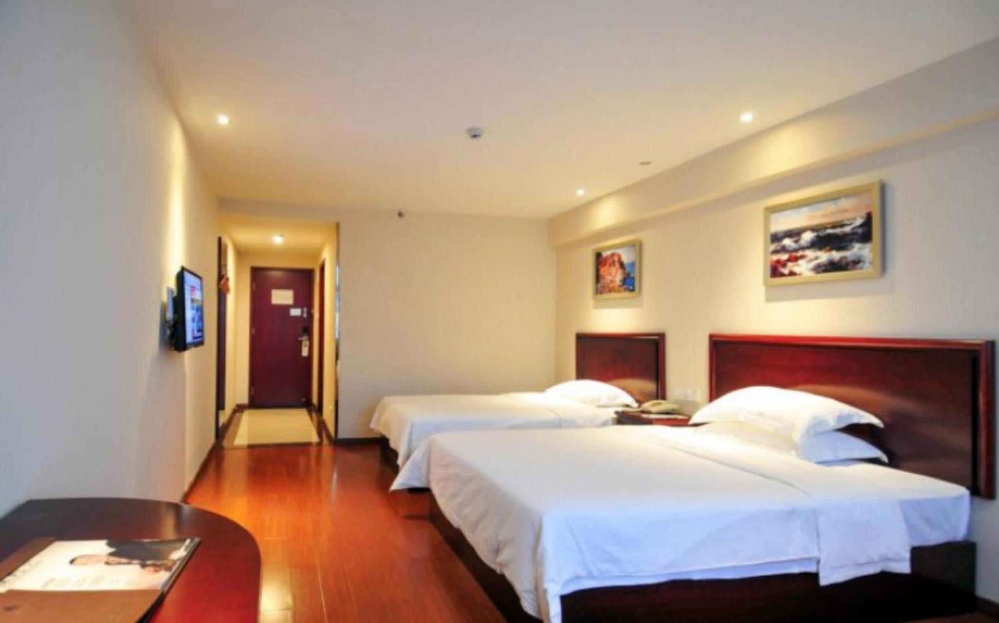 Mainland Chinese Citizens - Standard Twin Room - Photo 3