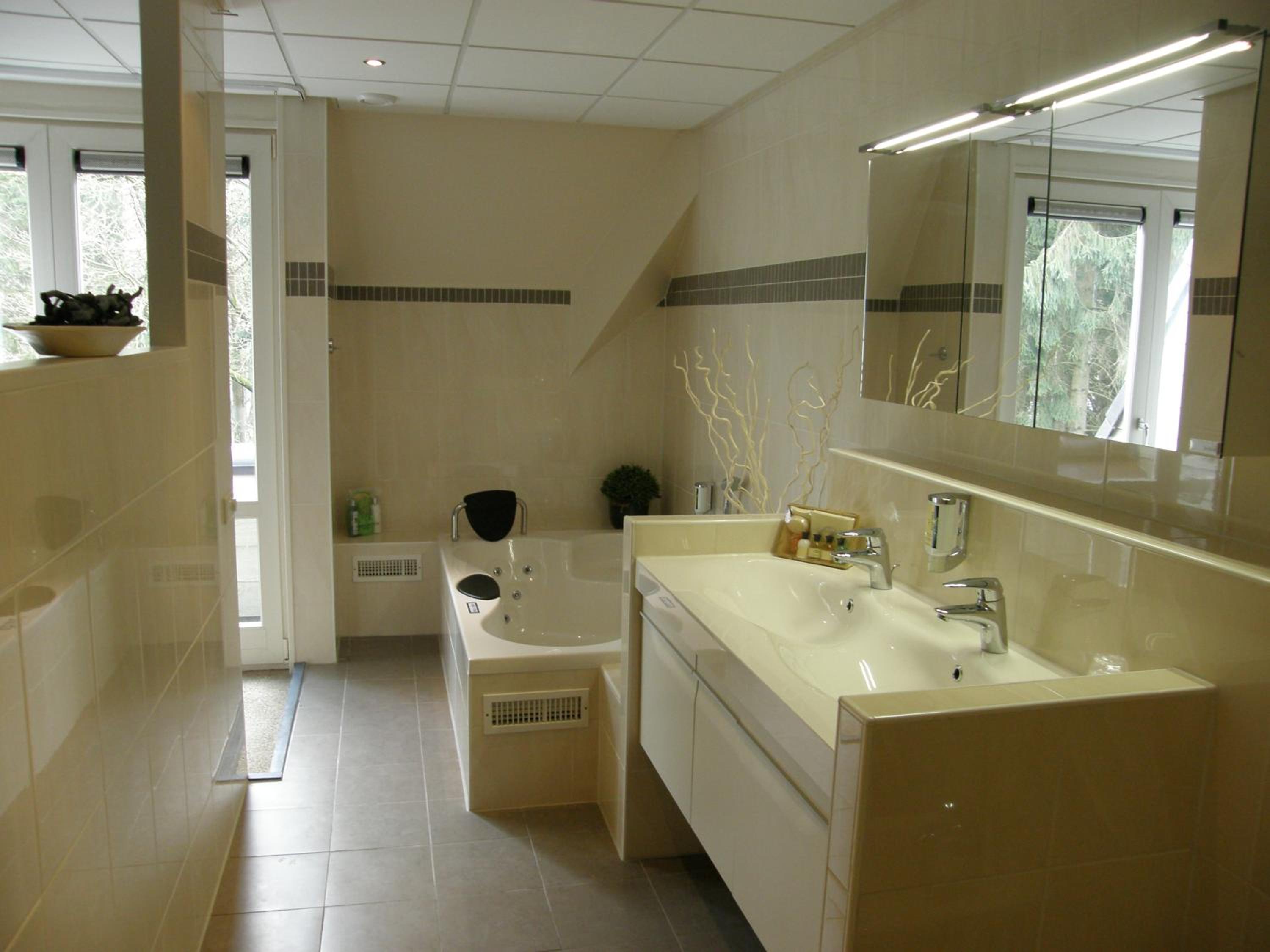 Suite - Photo 2