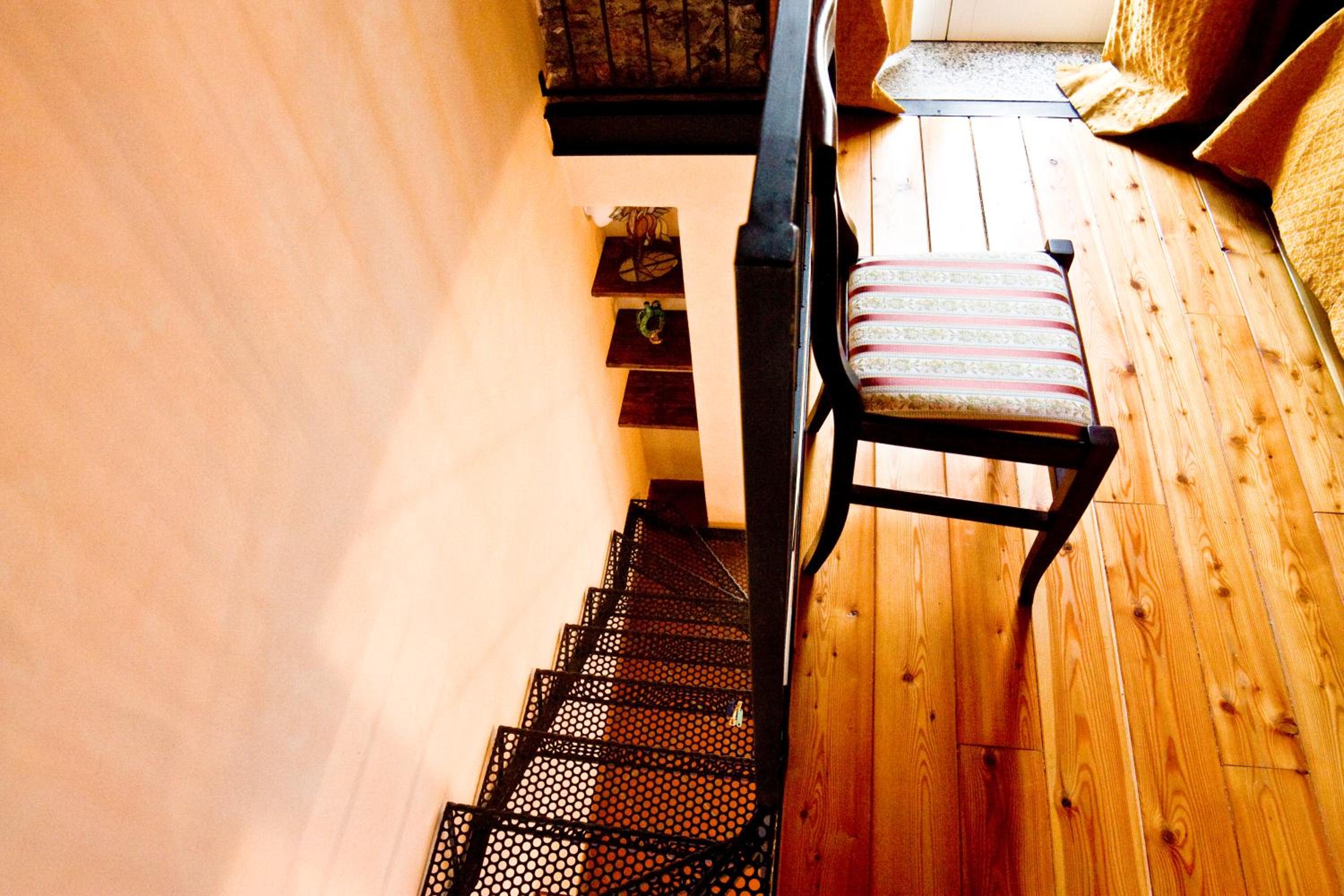 Double Room - Photo 12