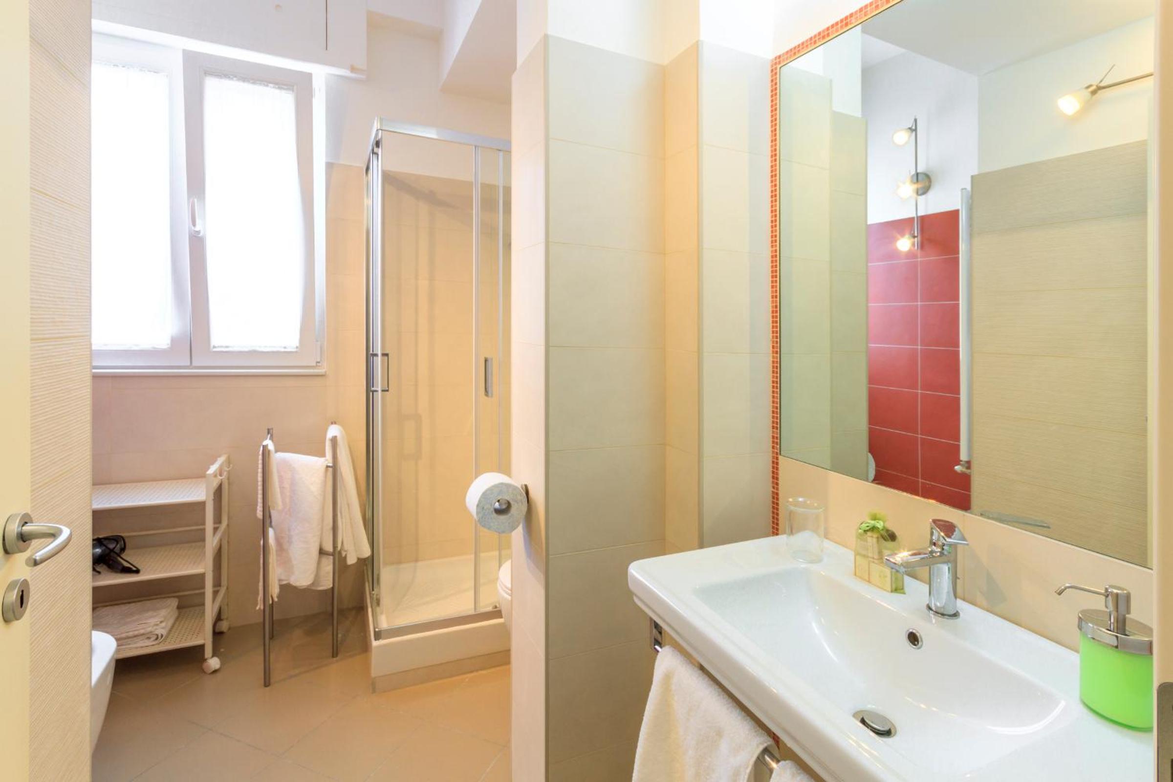 One-Bedroom Apartment - Photo 29