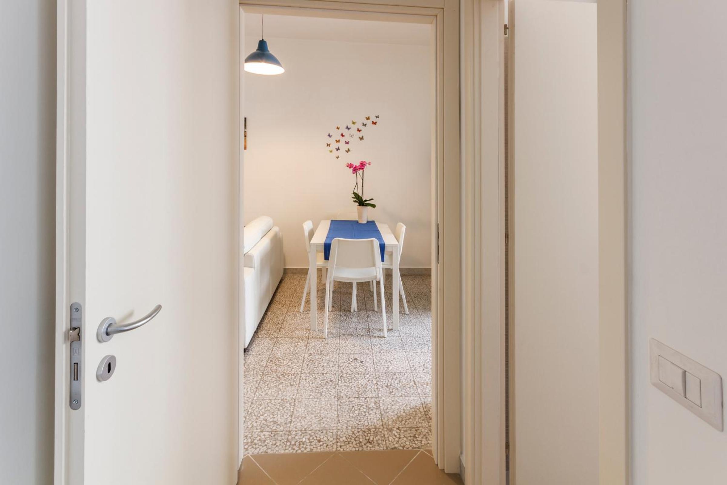 One-Bedroom Apartment - Photo 47