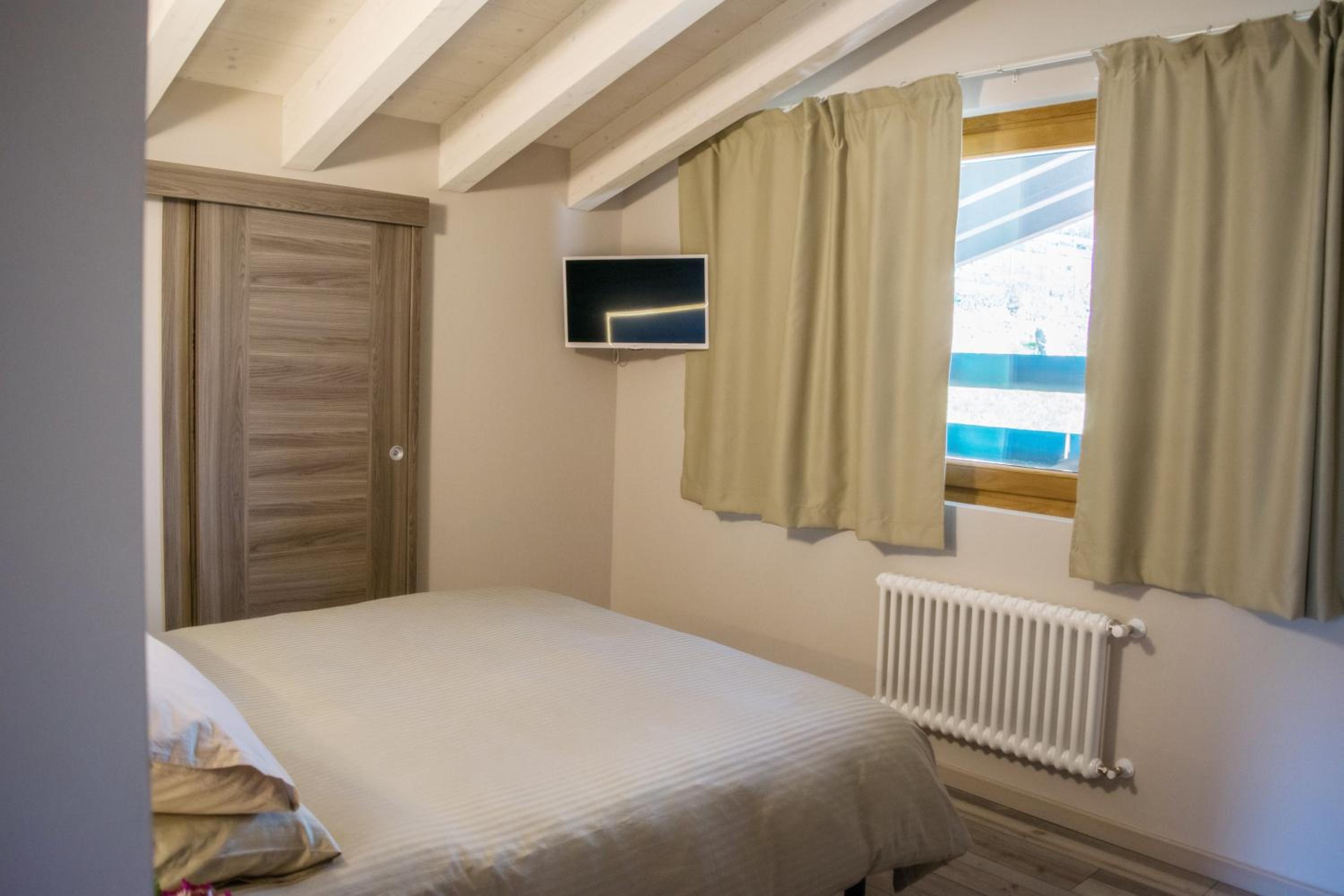 King Room with Mountain View - Photo 3