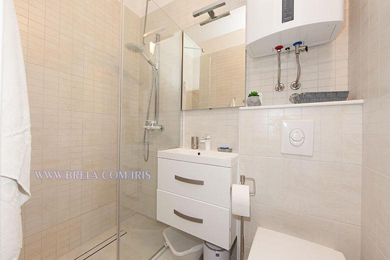 Apartment with Sea View - Photo 15