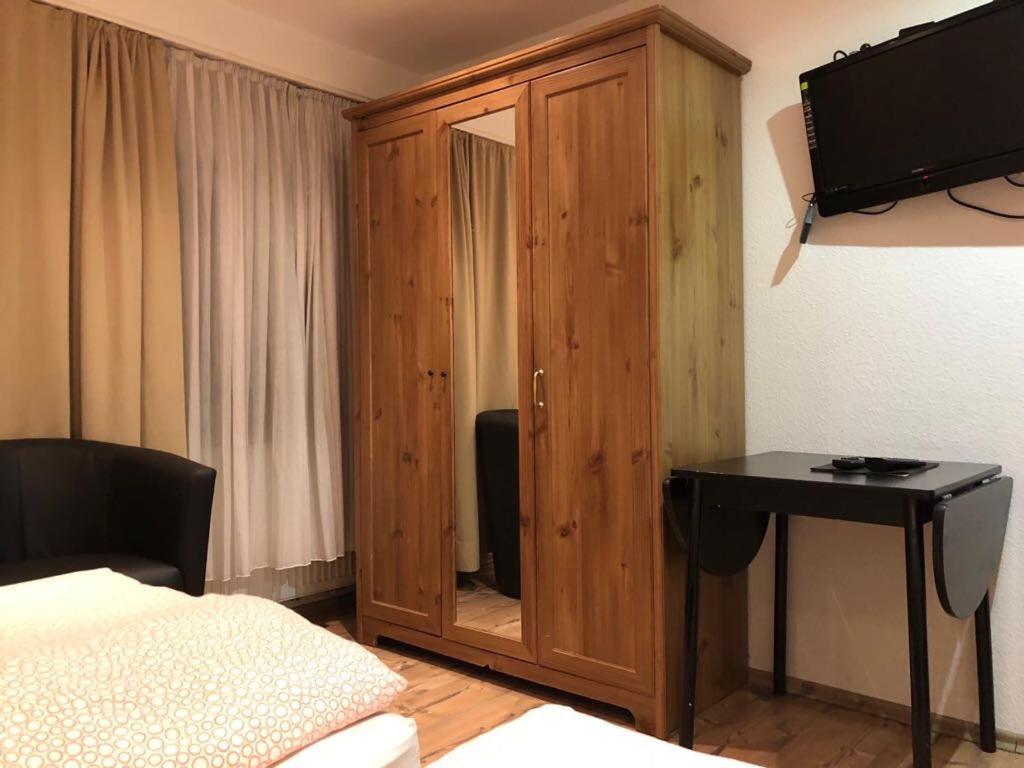Standard Twin Room photo 2