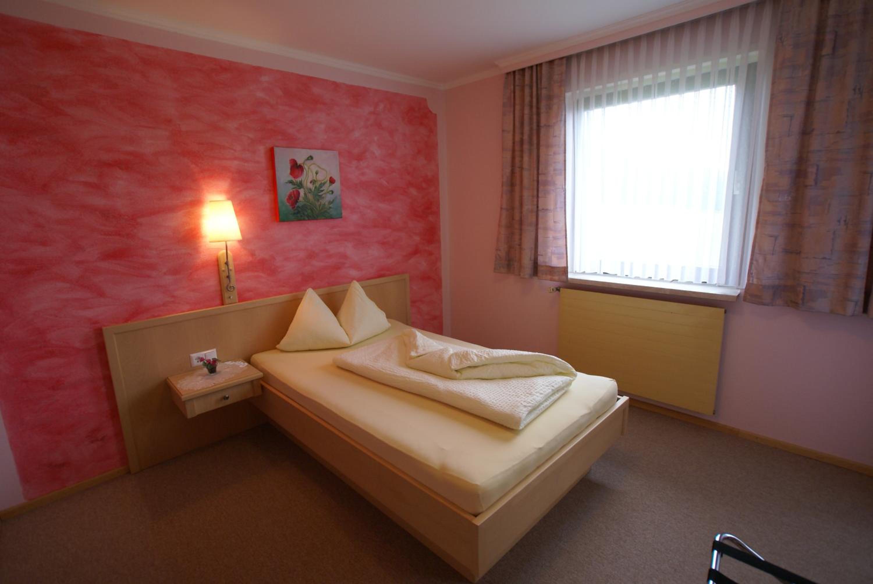 Single Room with Balcony or Terrace