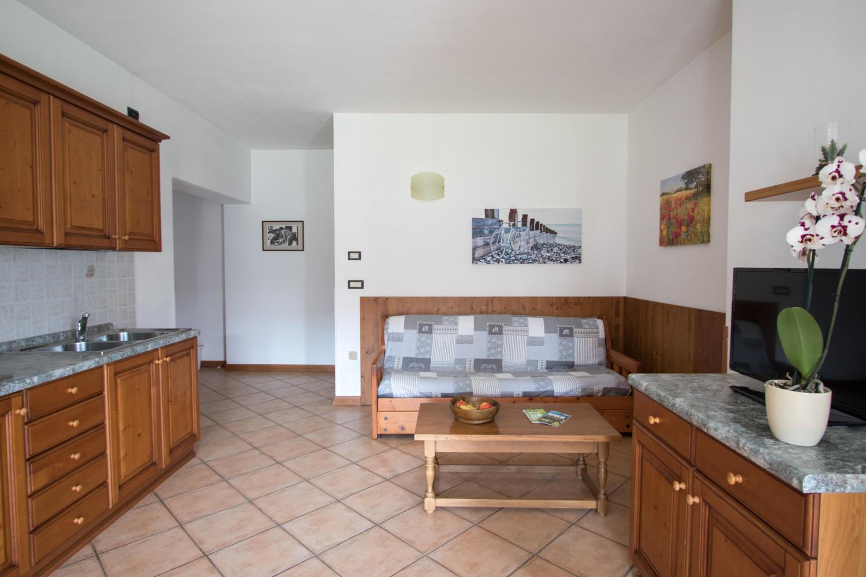 One-Bedroom Apartment