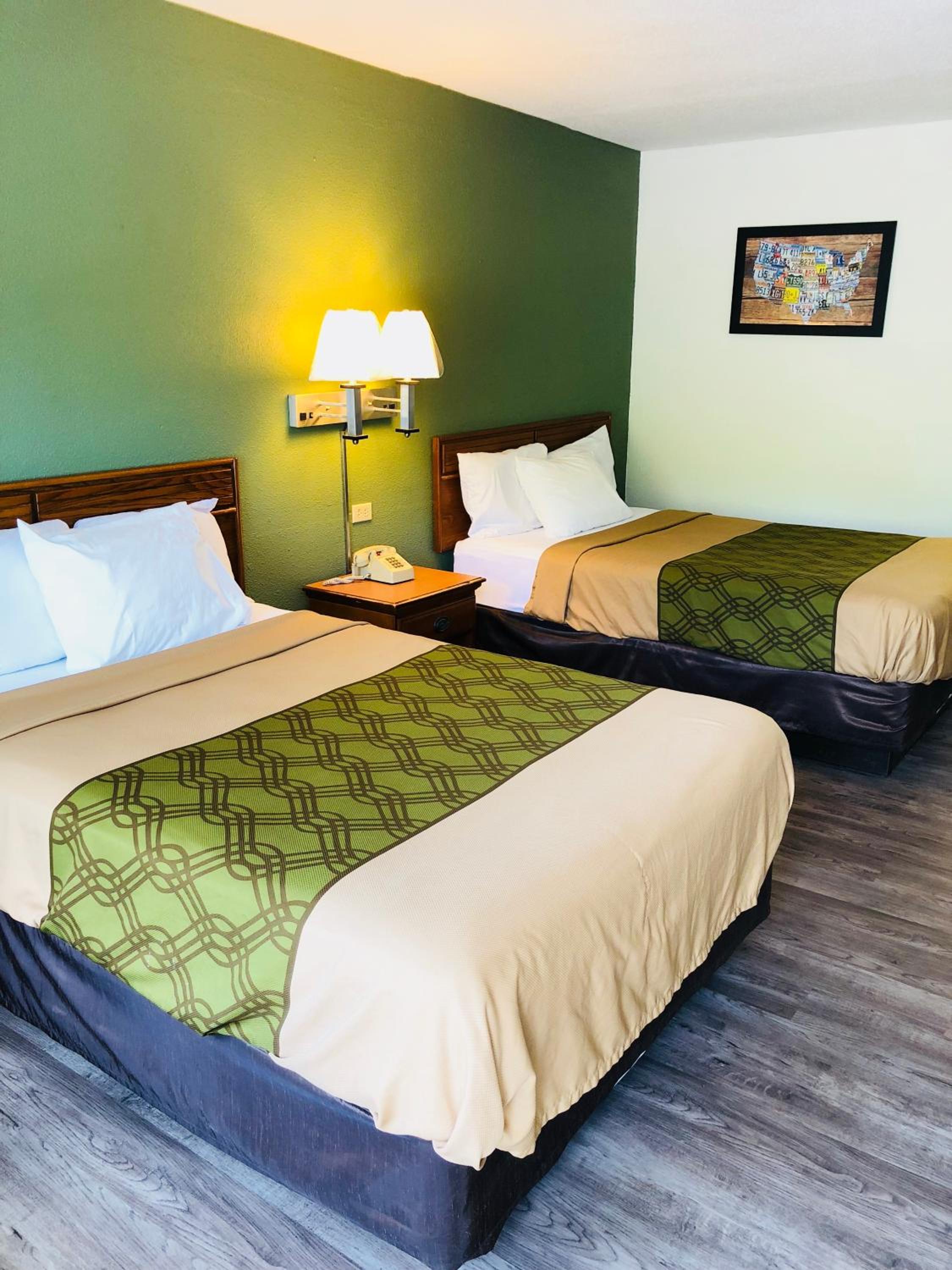 King Room - Accessible/Non-Smoking photo 3