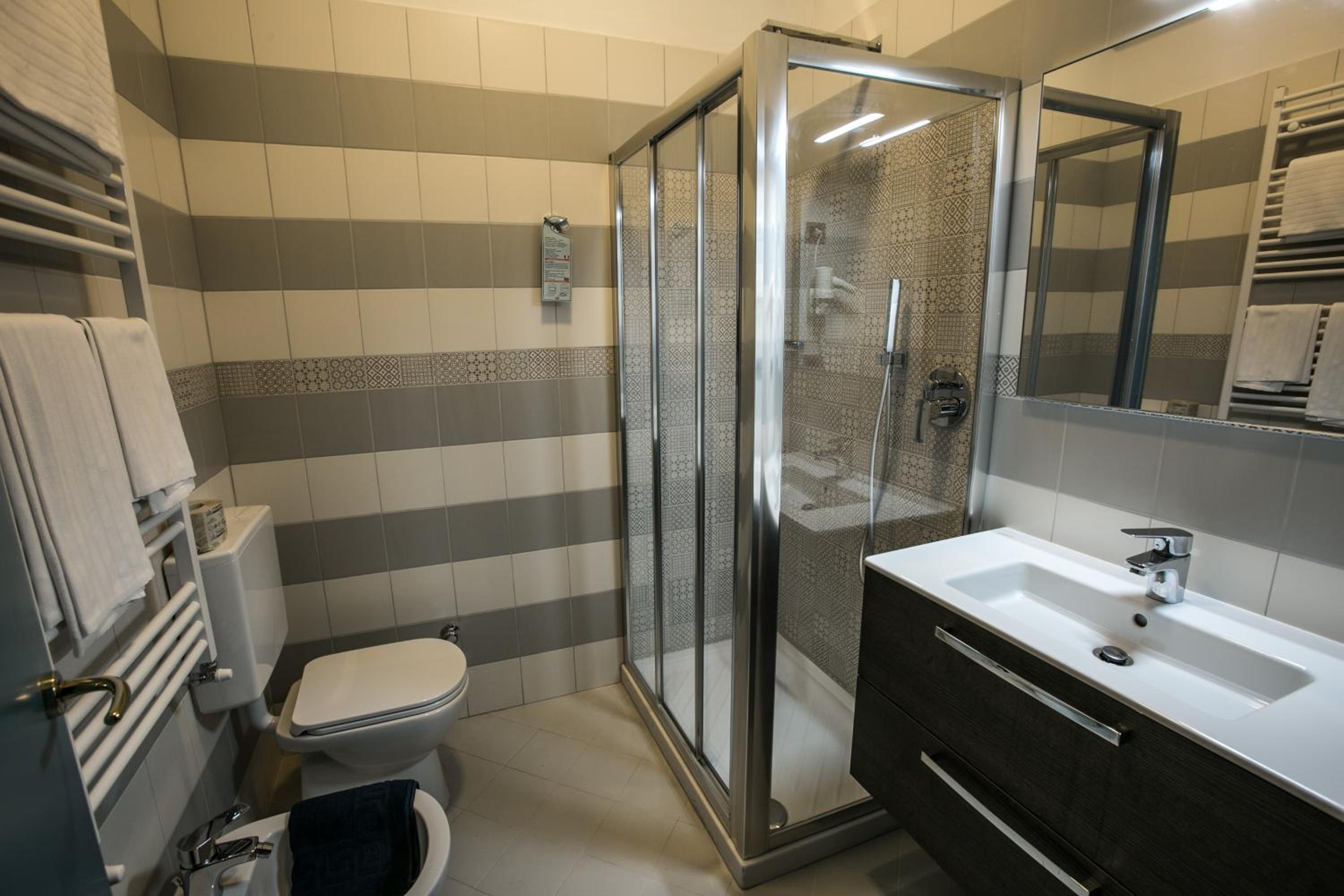 Triple Room - Photo 7