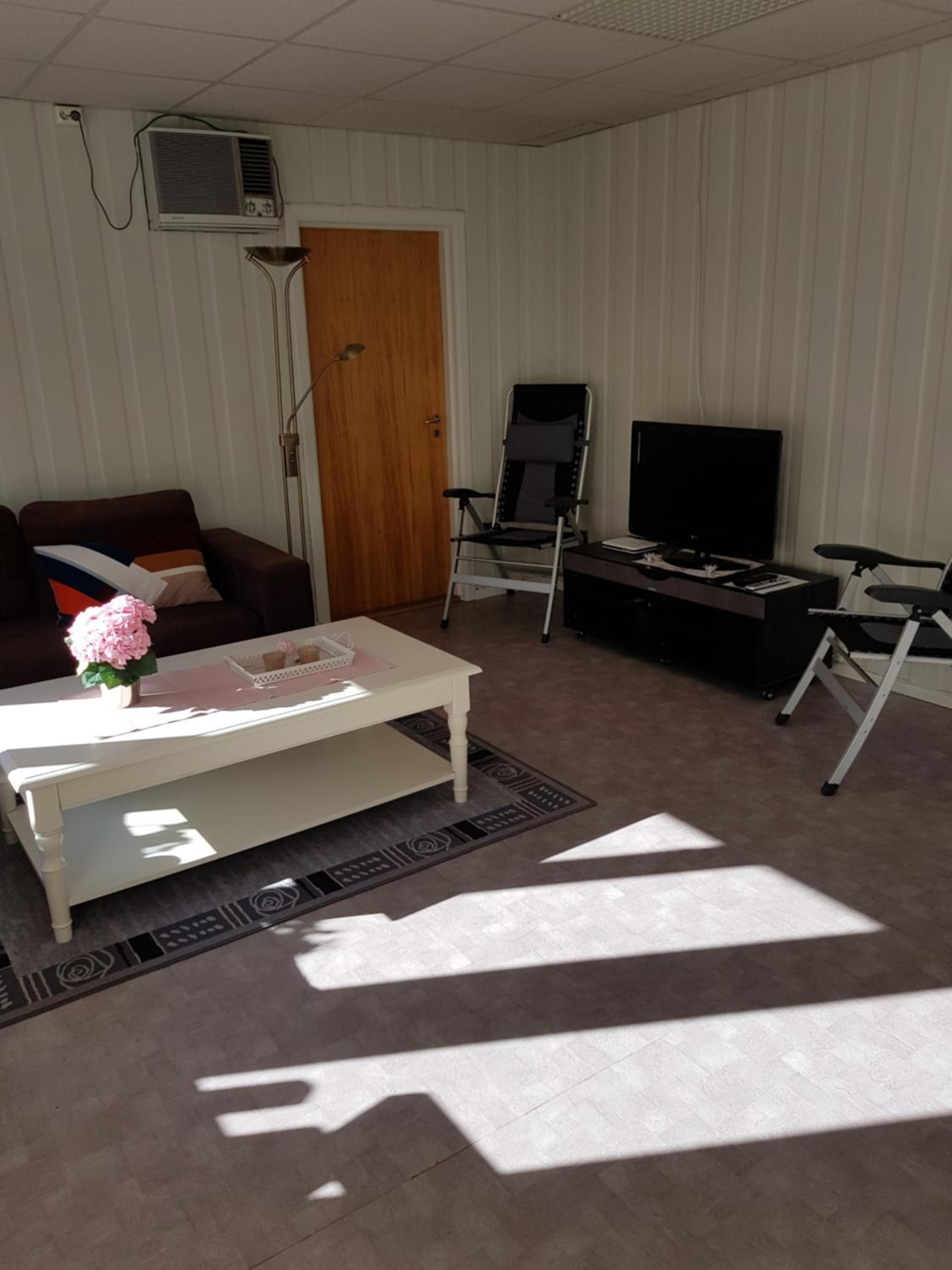 One-Bedroom Apartment - Photo 5