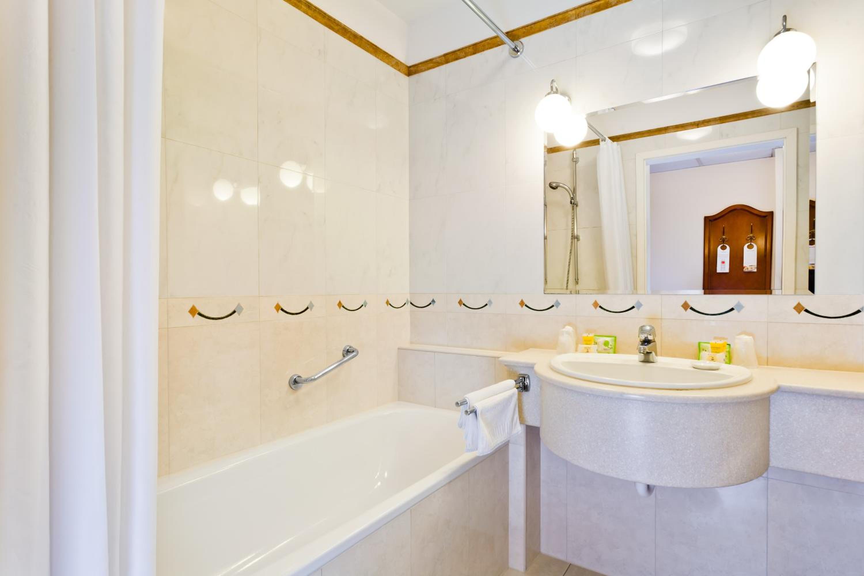 Junior Suite - Photo 2