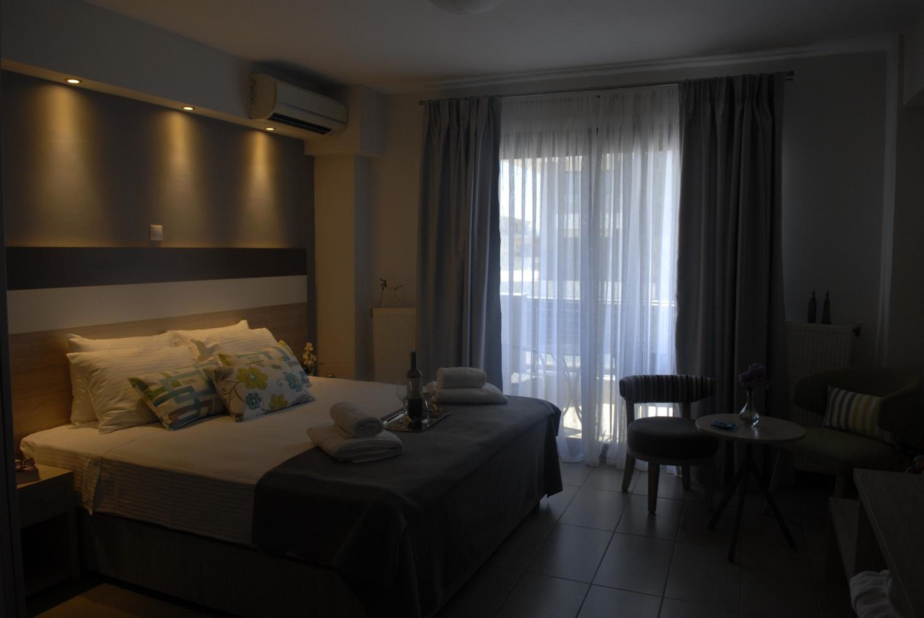 Studio Apartment - Photo 36