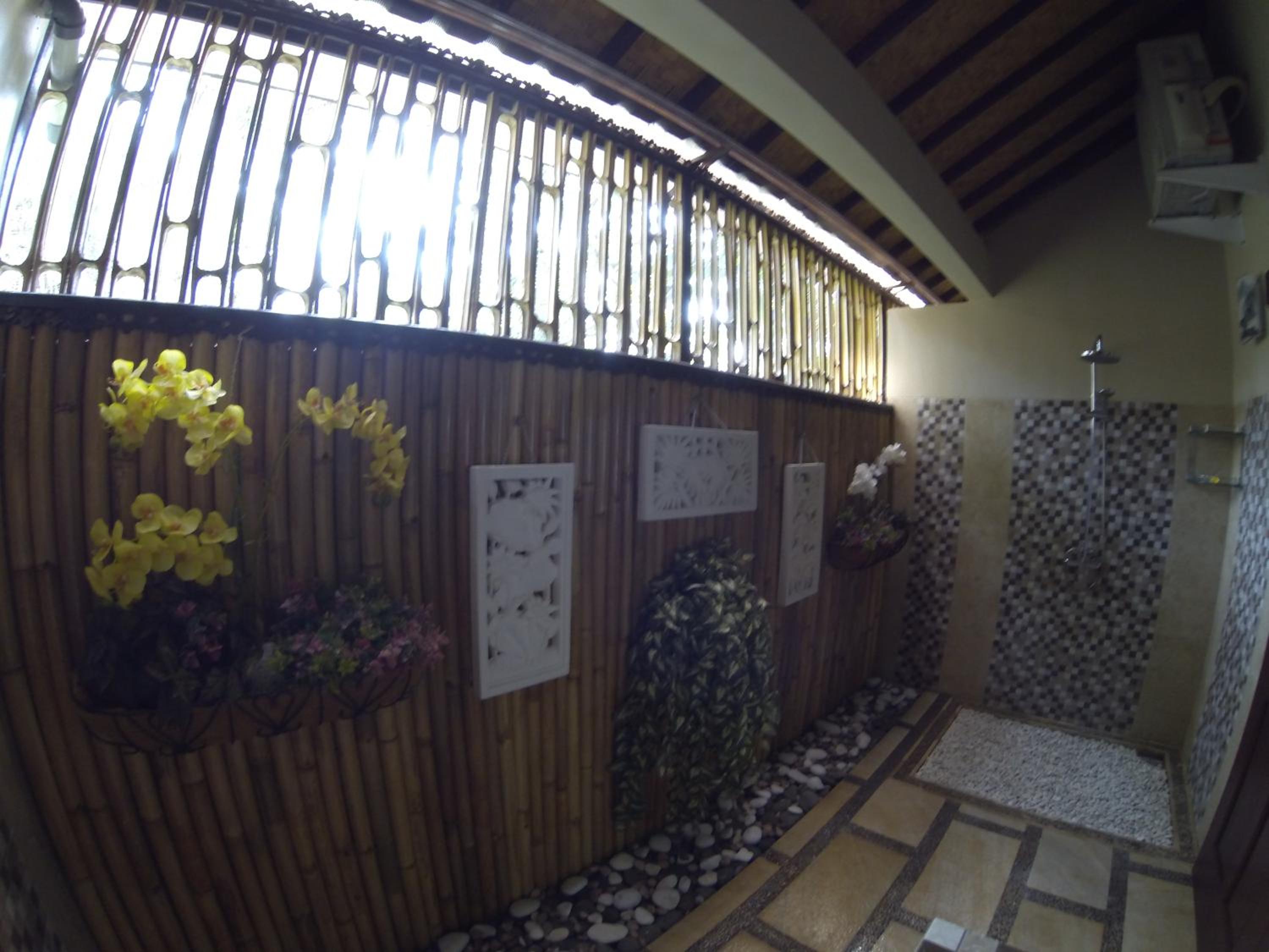 Twin Room with Pool View - Photo 3