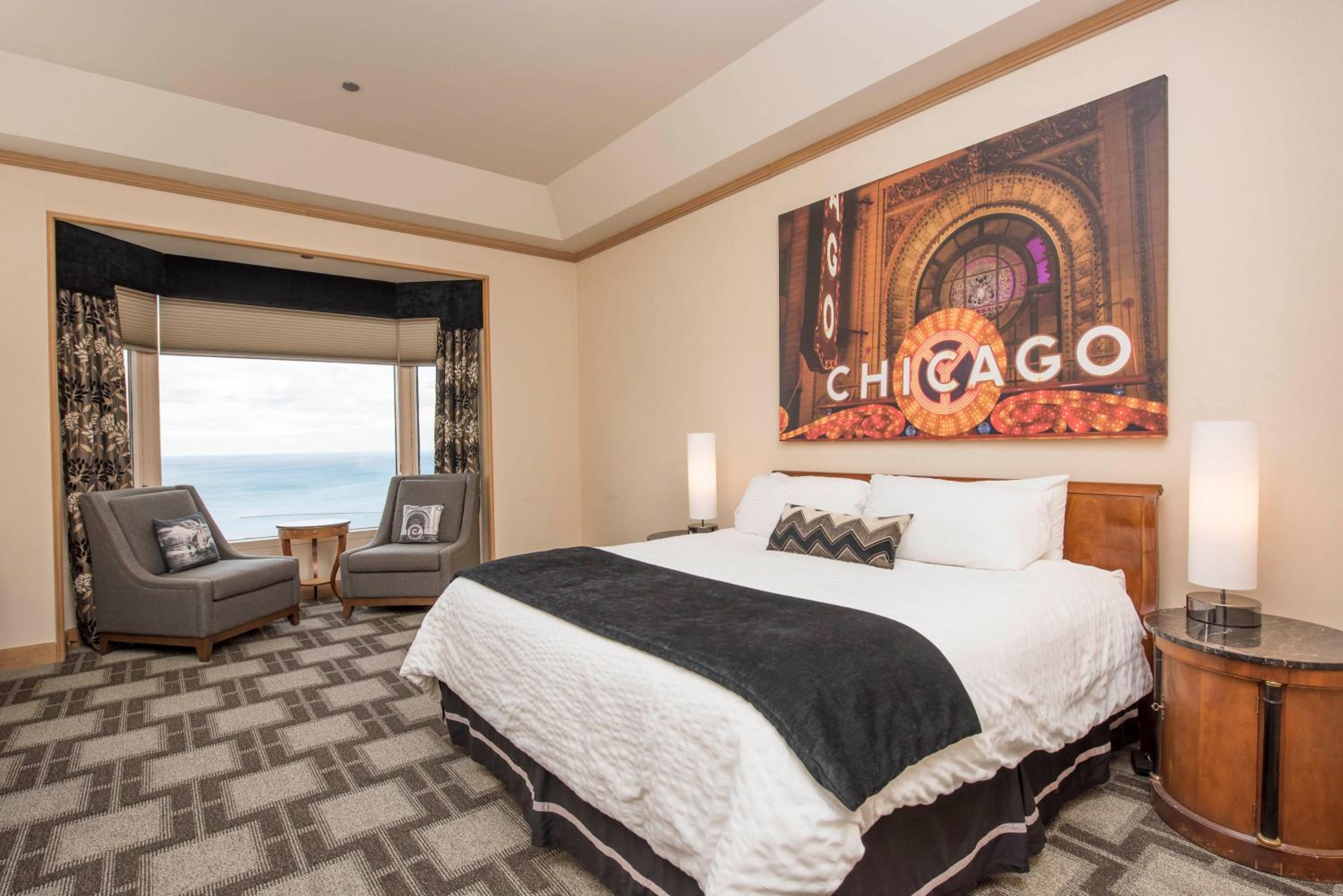 King Room with Lake View - Photo 1