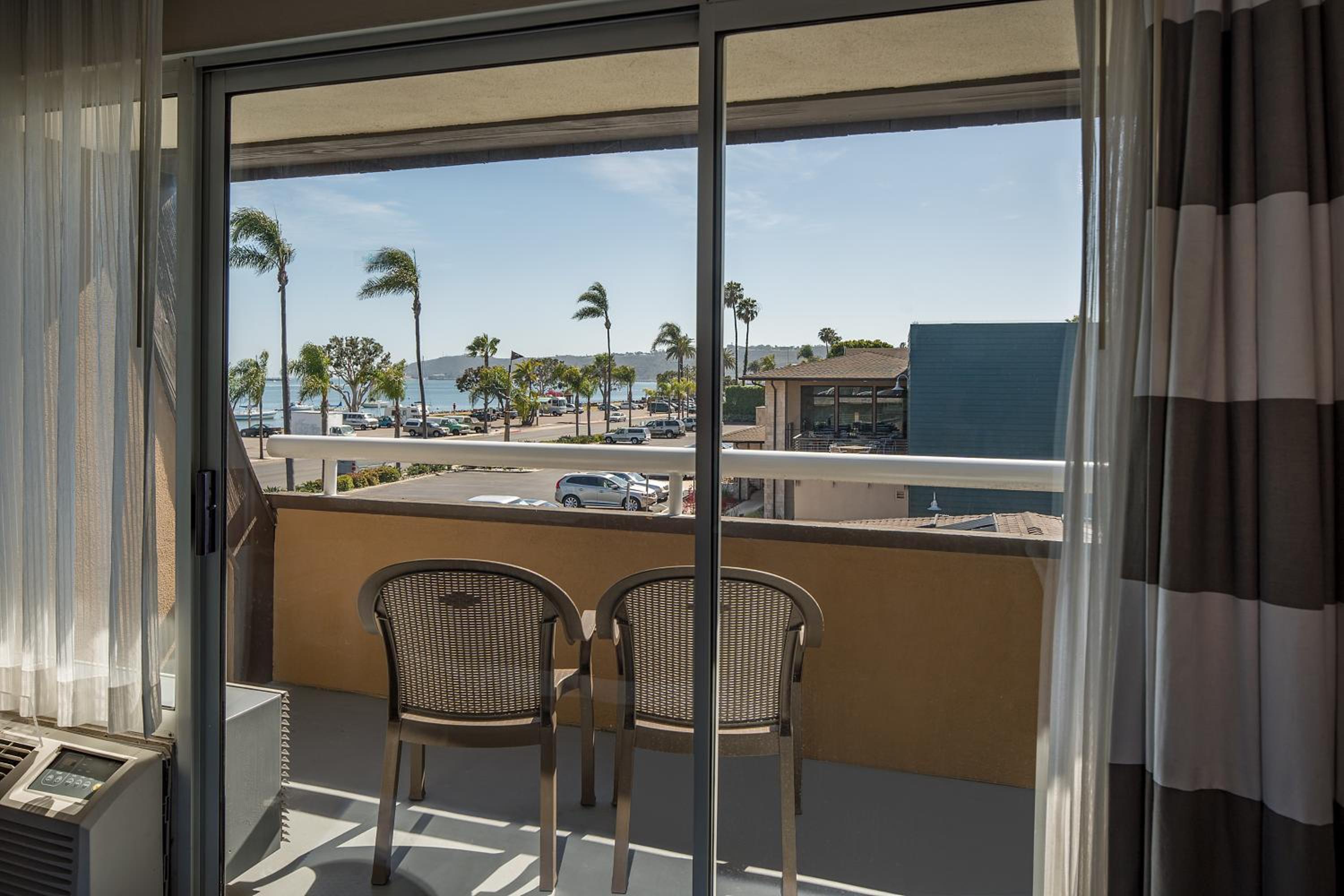 Bay View King - Photo 4