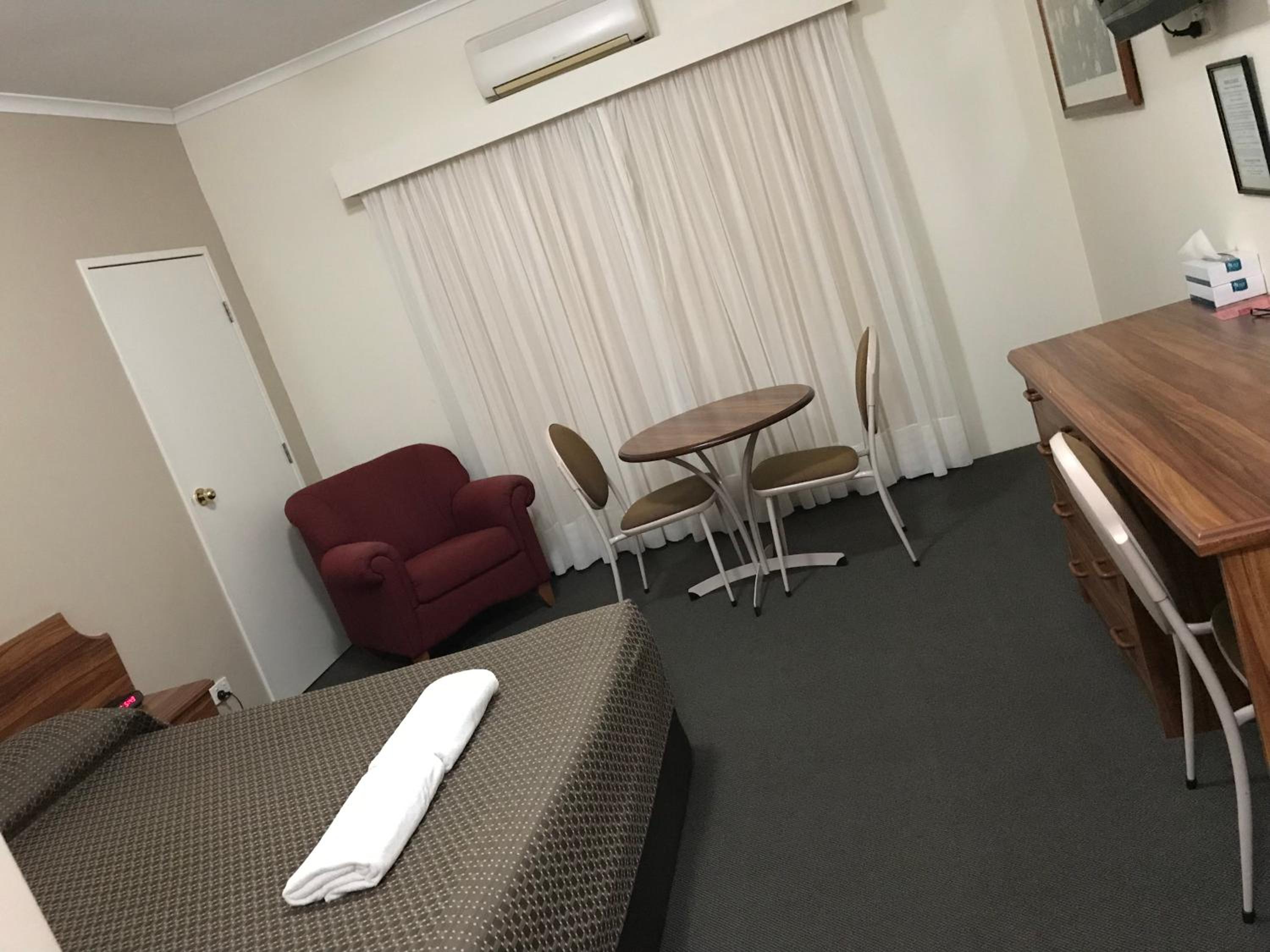 Standard Double or Twin Room photo 2