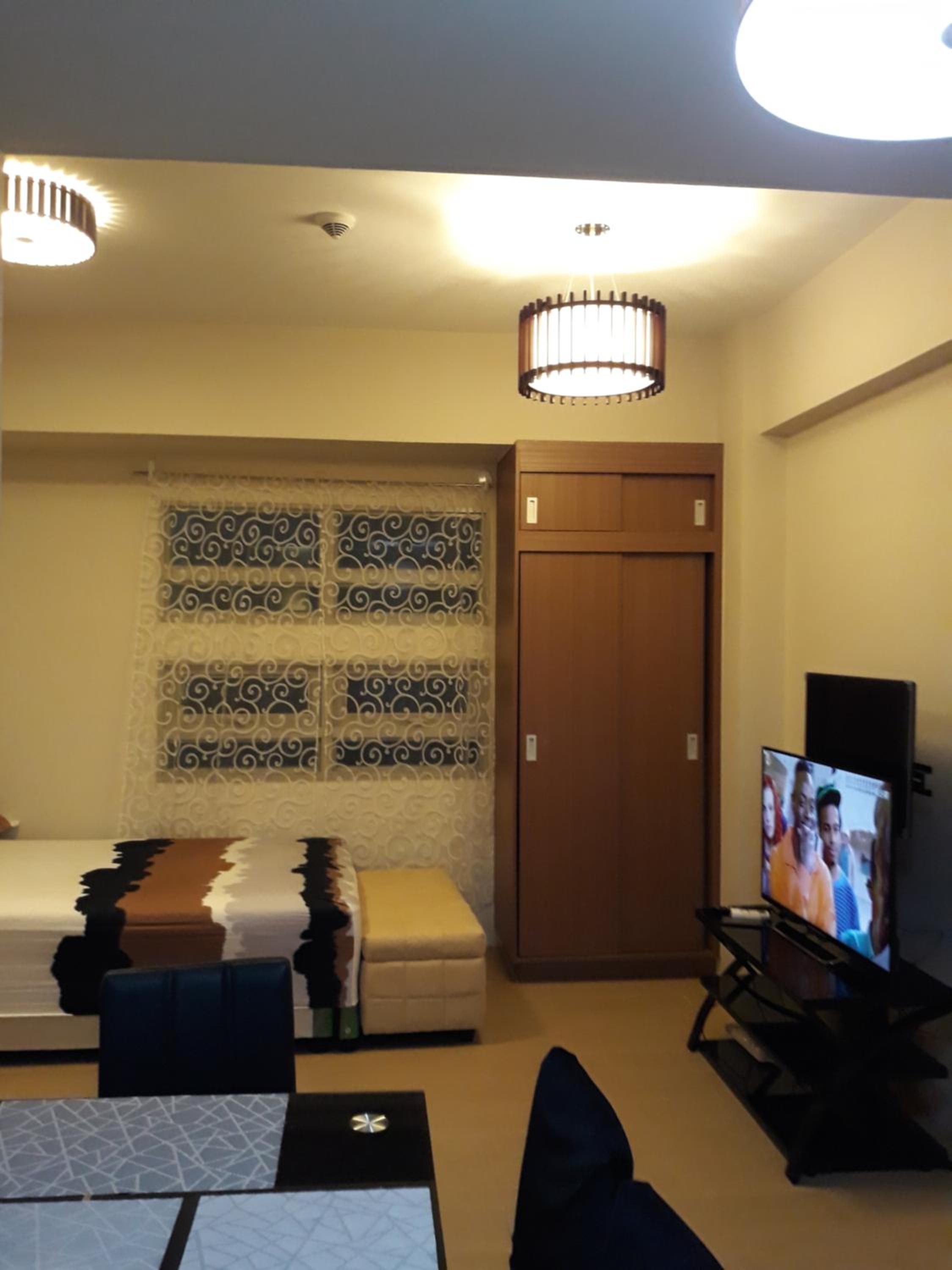 Studio Apartment - Photo 16
