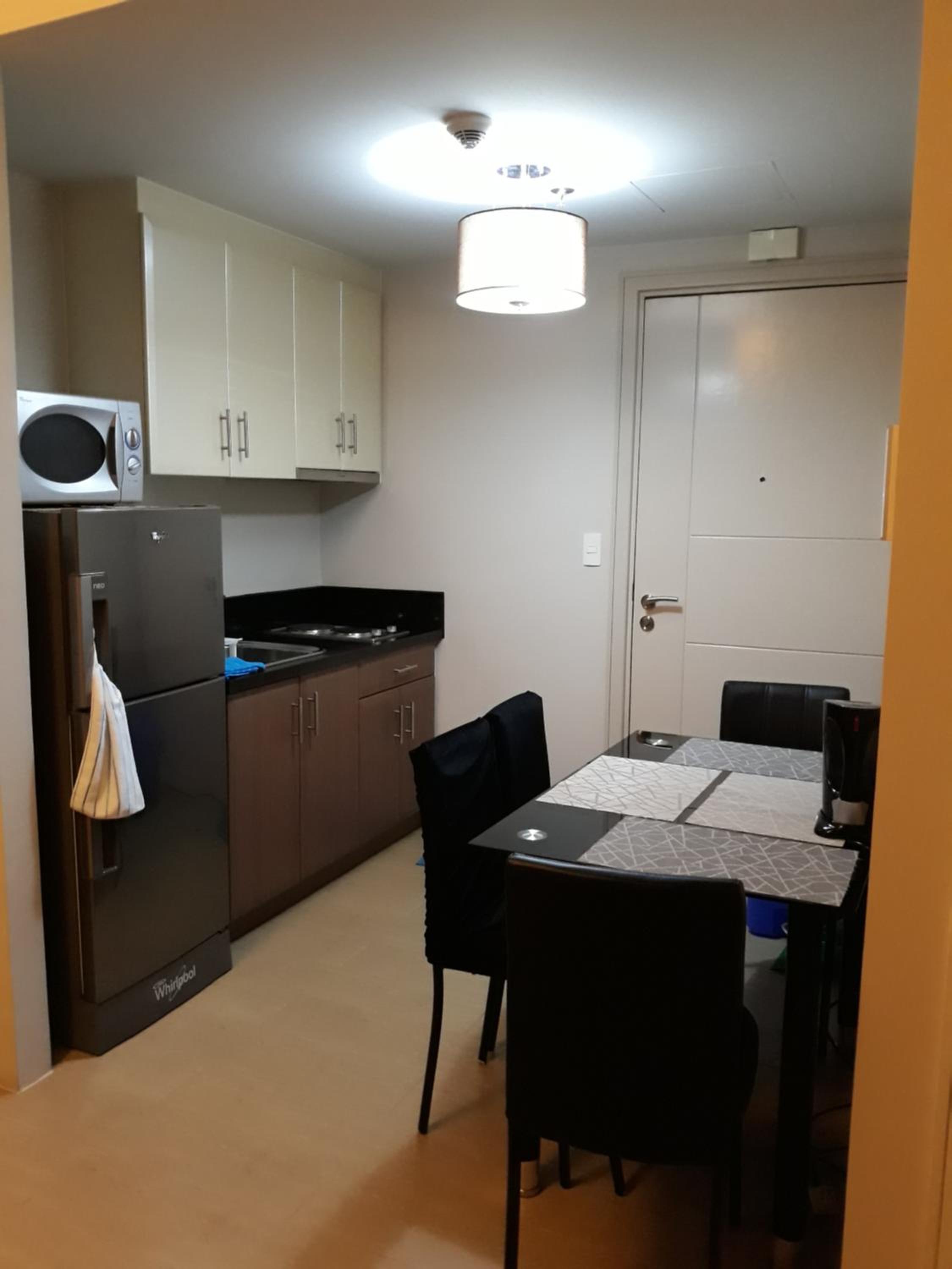 Studio Apartment - Photo 23