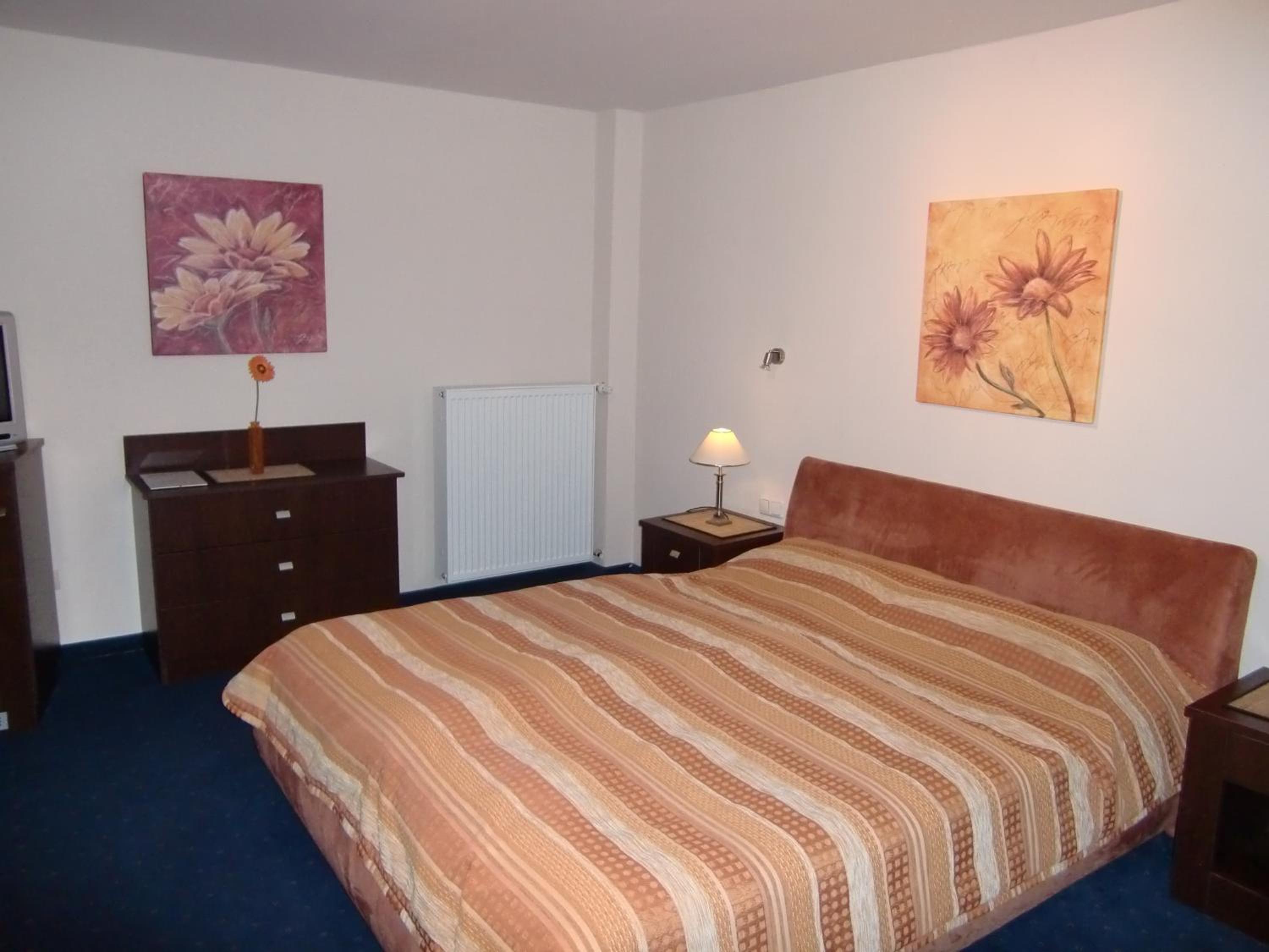 Standard Double Room - Photo 3